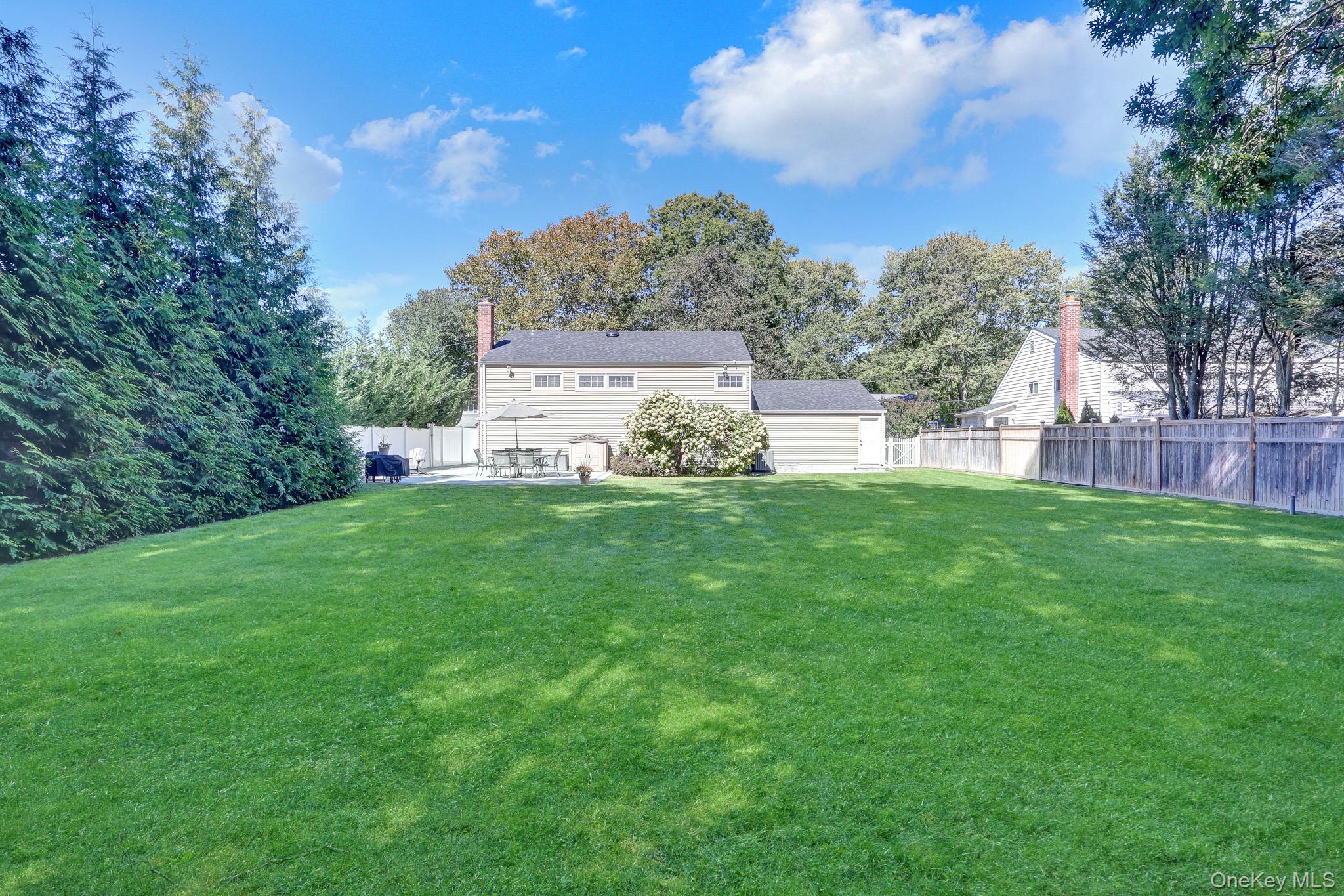 719 Glenridge Lane – For Sale photo 3