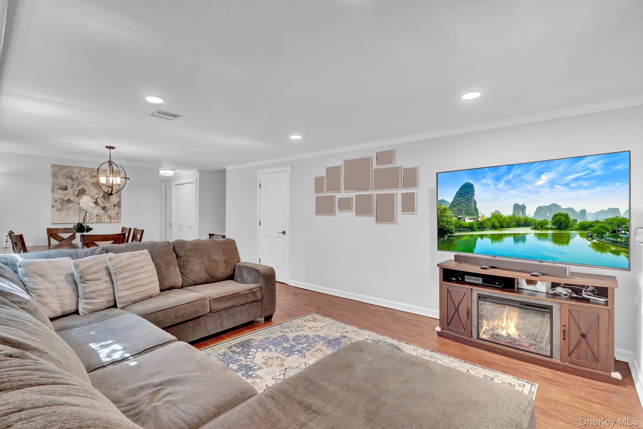 719 Glenridge Lane – For Sale photo 20