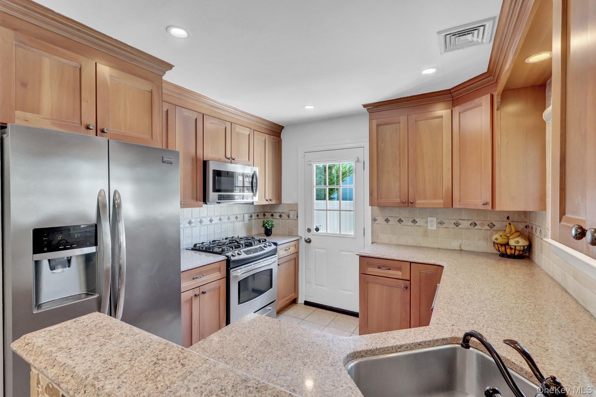 719 Glenridge Lane – For Sale photo 18