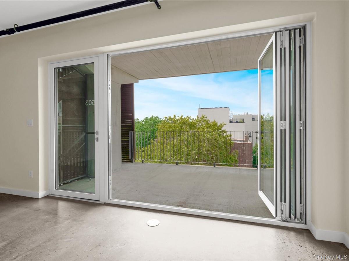 651 New York Avenue, Unit 503 photo 6