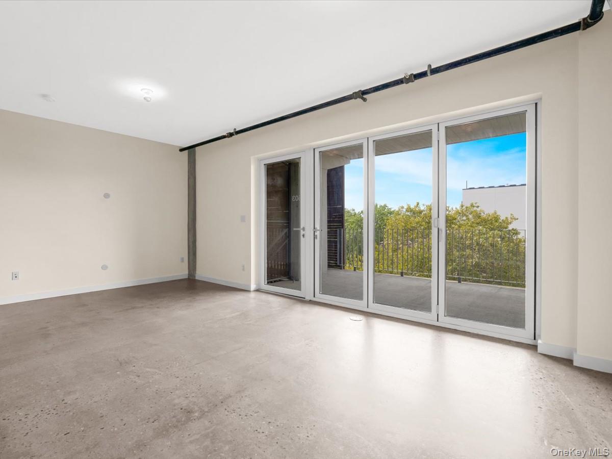 651 New York Avenue, Unit 503 photo 4