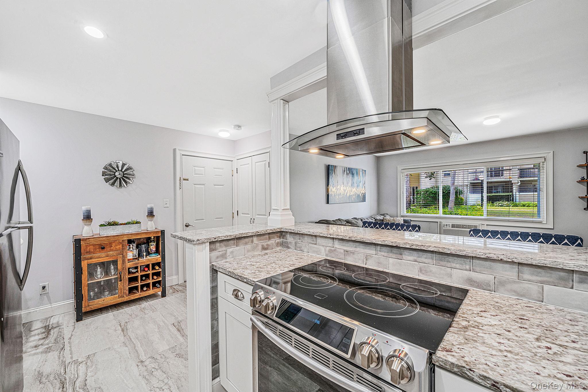 28 Richmond Boulevard, Unit 1B photo 8