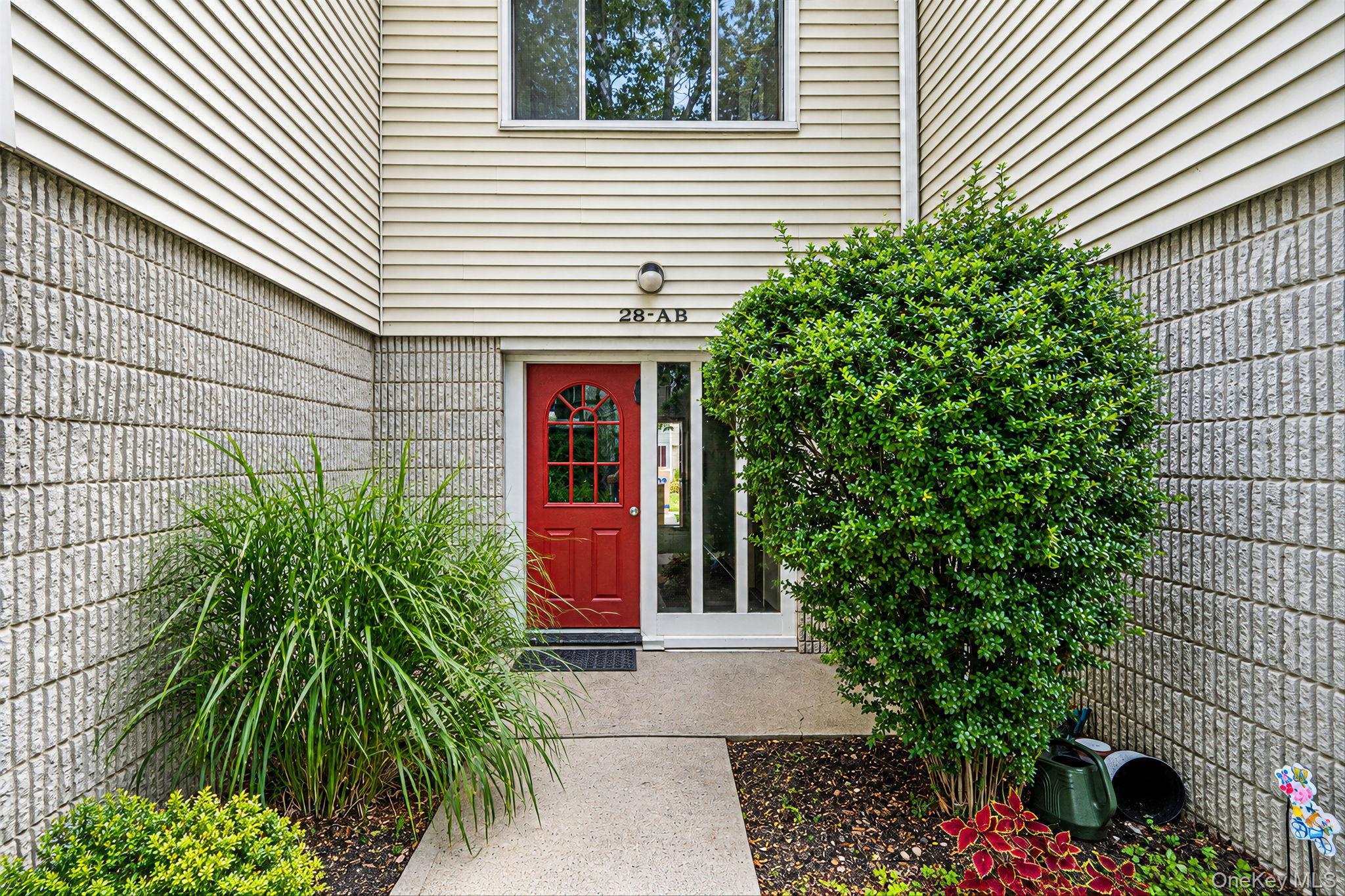 28 Richmond Boulevard, Unit 1B photo 4