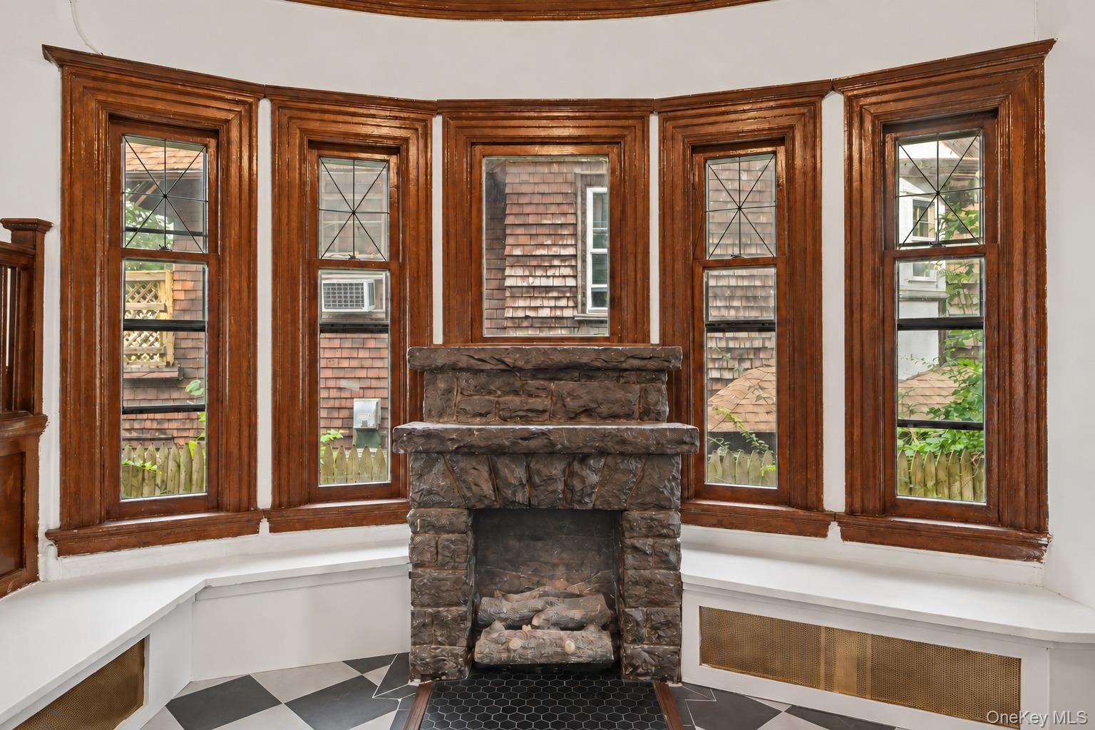 10 Delavan Terrace – For Sale photo 7