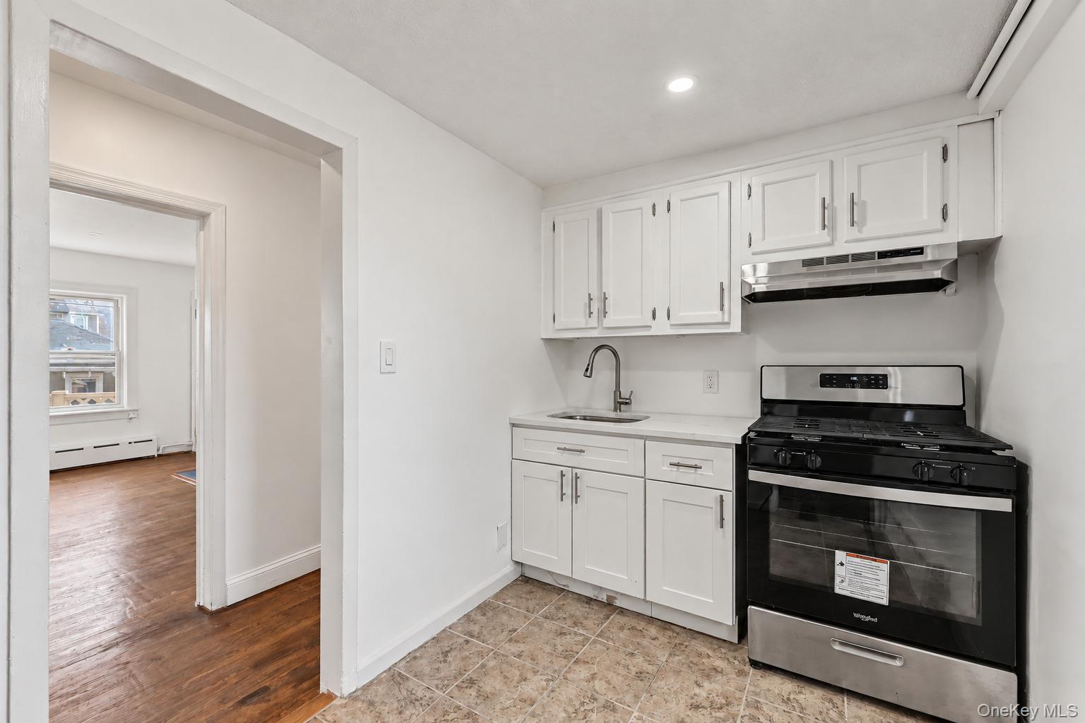 10 Delavan Terrace – For Sale photo 26