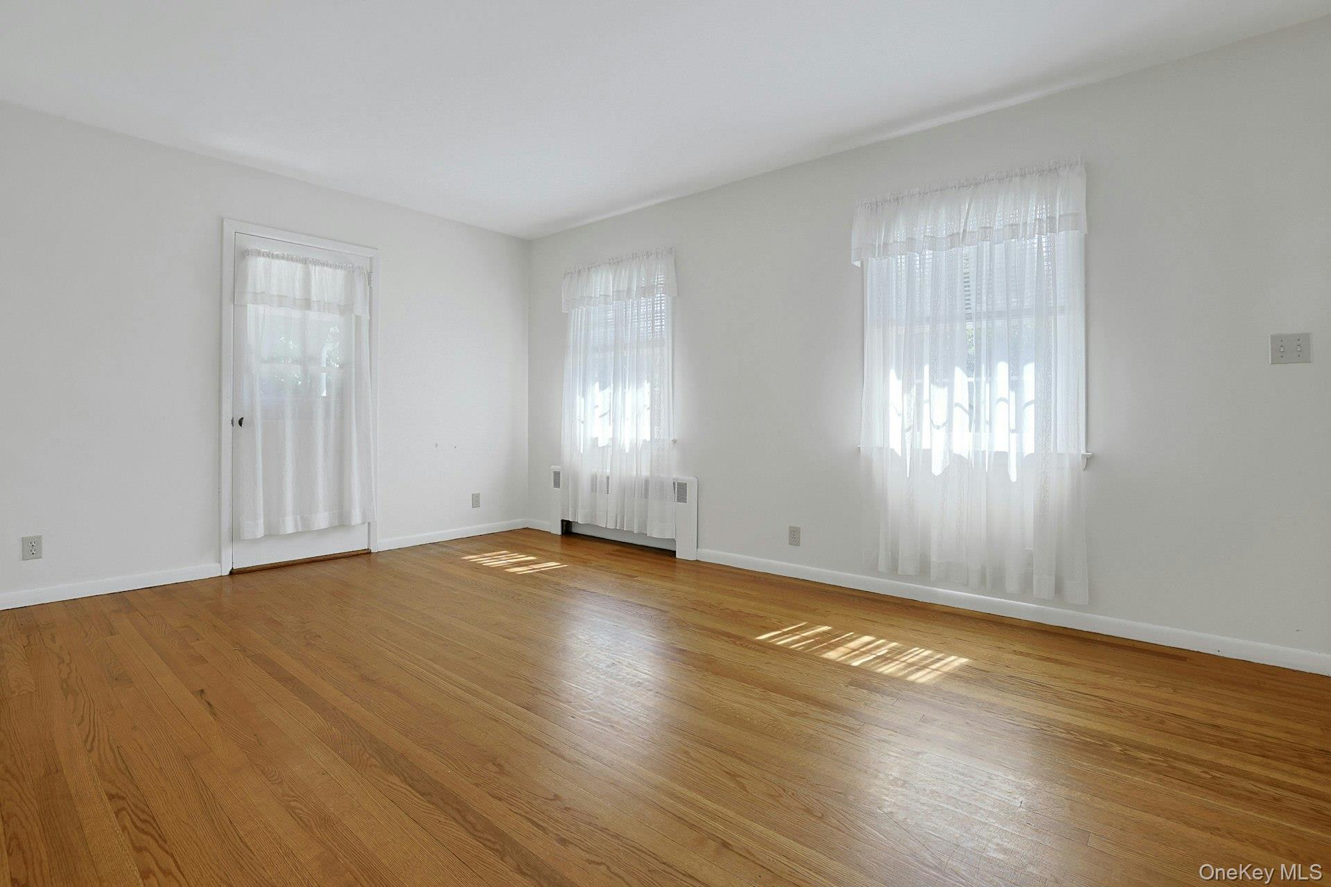 21 Elm Street E – For Sale photo 7