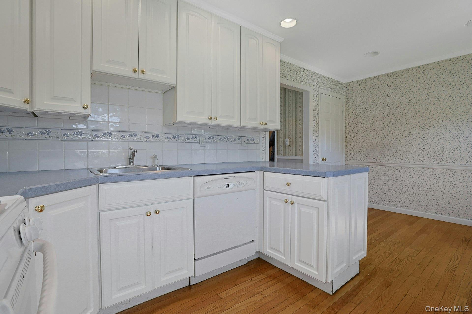 21 Elm Street E – For Sale photo 11