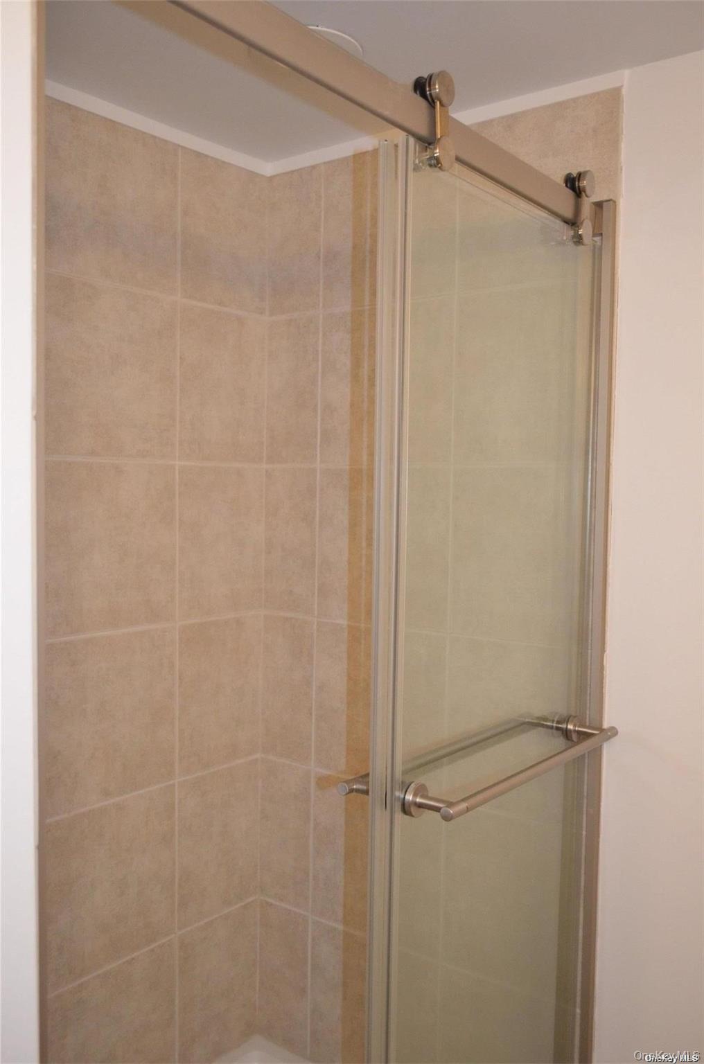 203 Parkside Avenue – For Rent photo 12