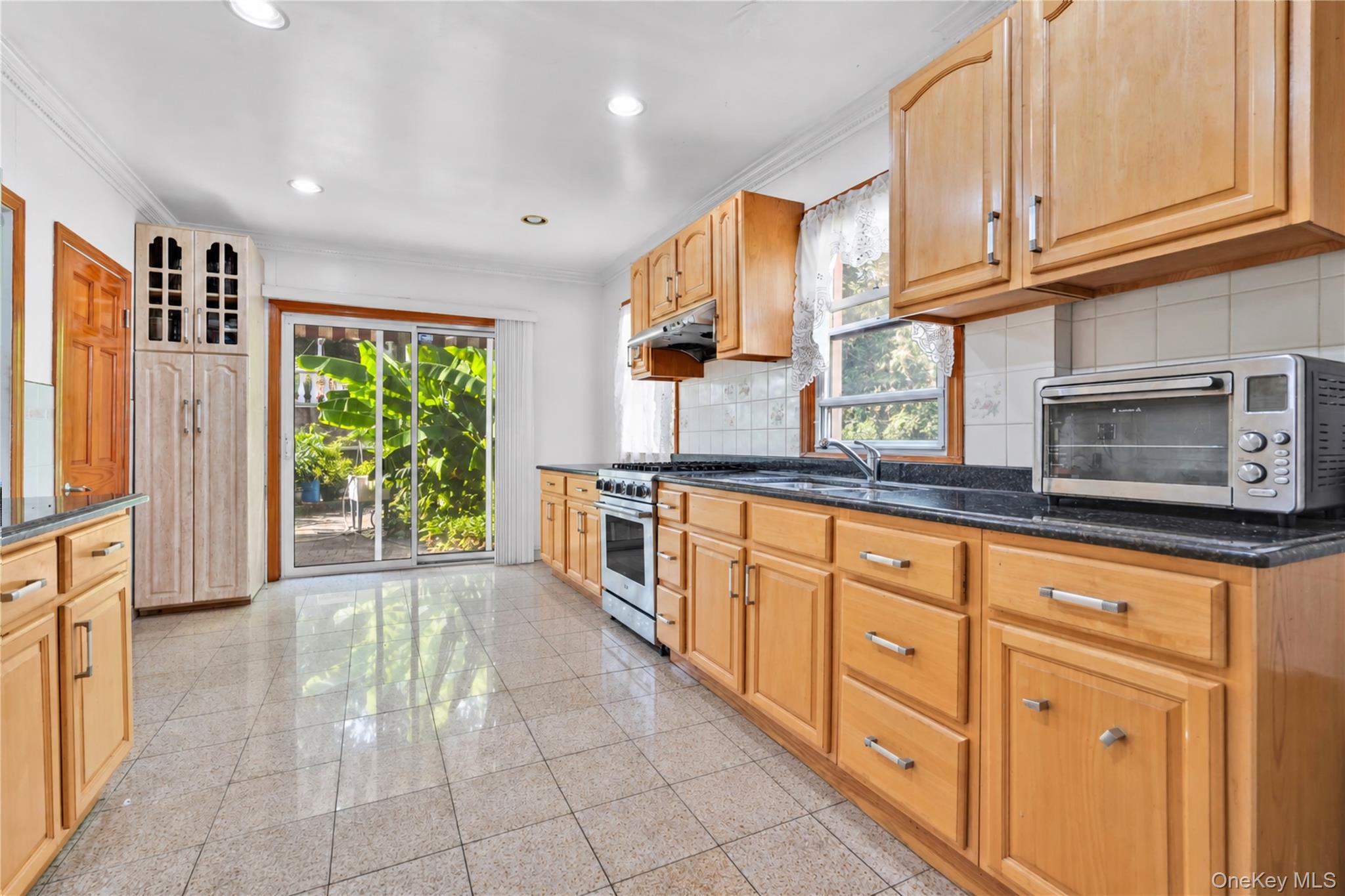 84-42 Charlecote Ridge – For Sale photo 6