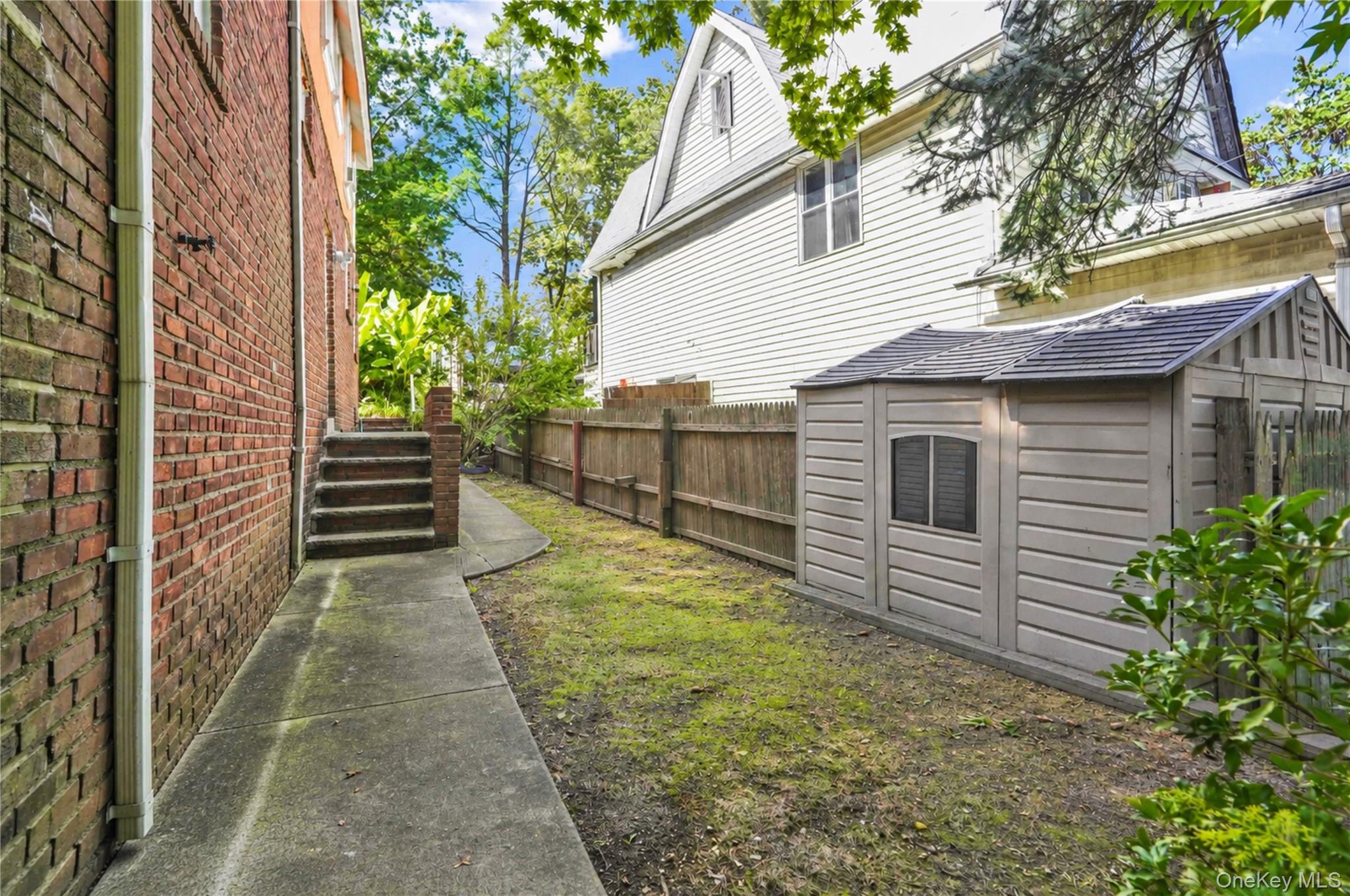 84-42 Charlecote Ridge – For Sale photo 40