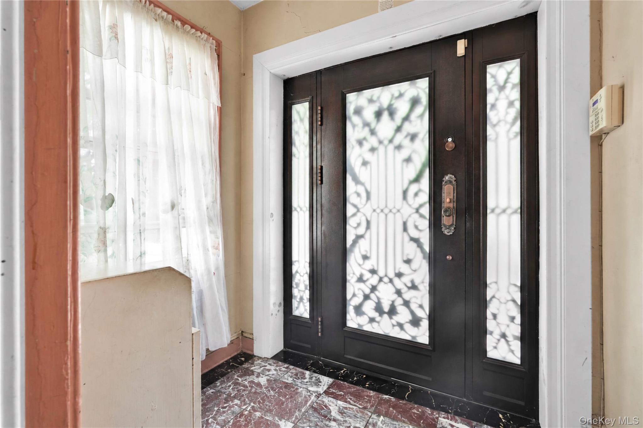 84-42 Charlecote Ridge – For Sale photo 3