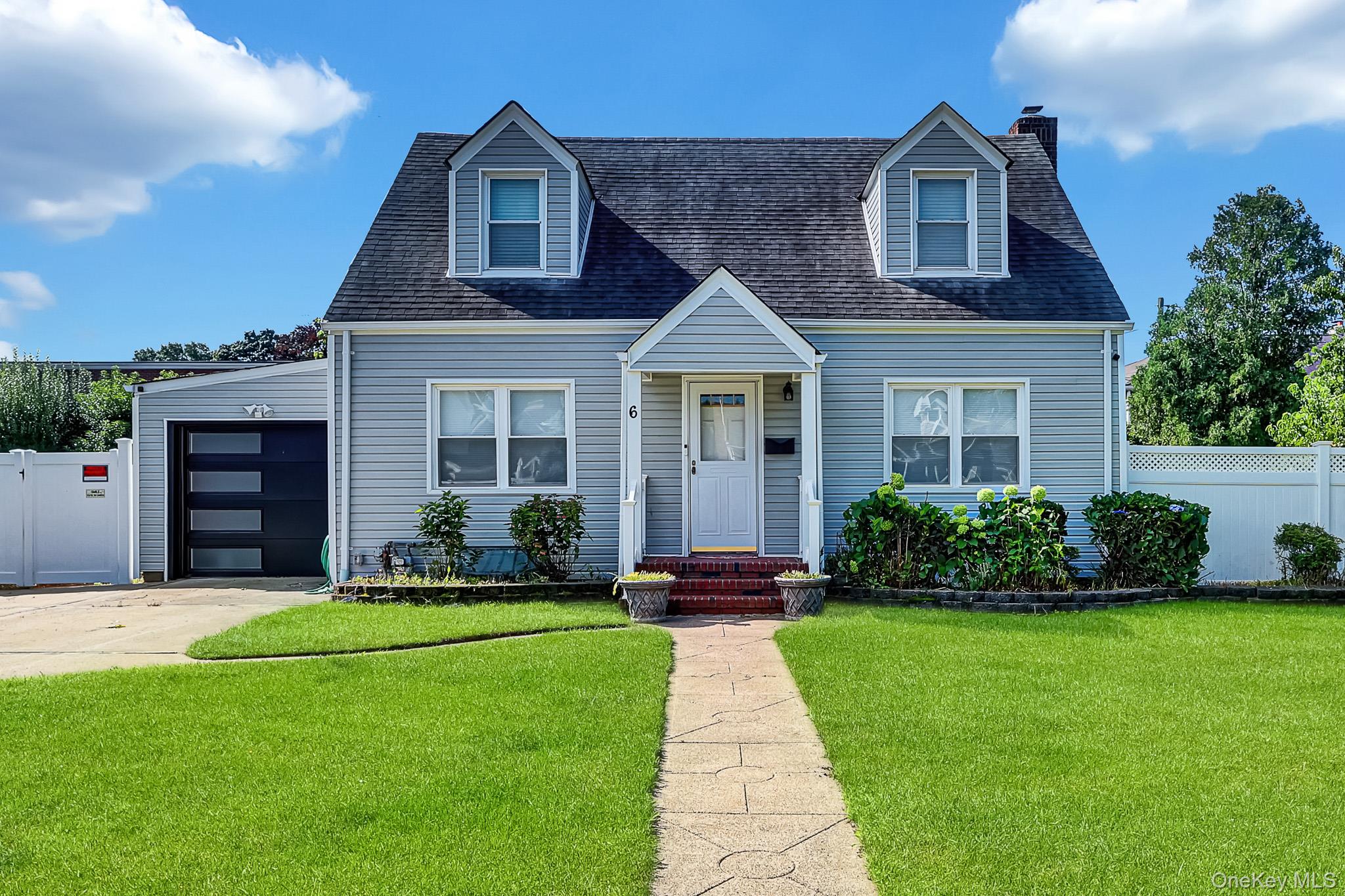 6 Manchester Street – For Sale