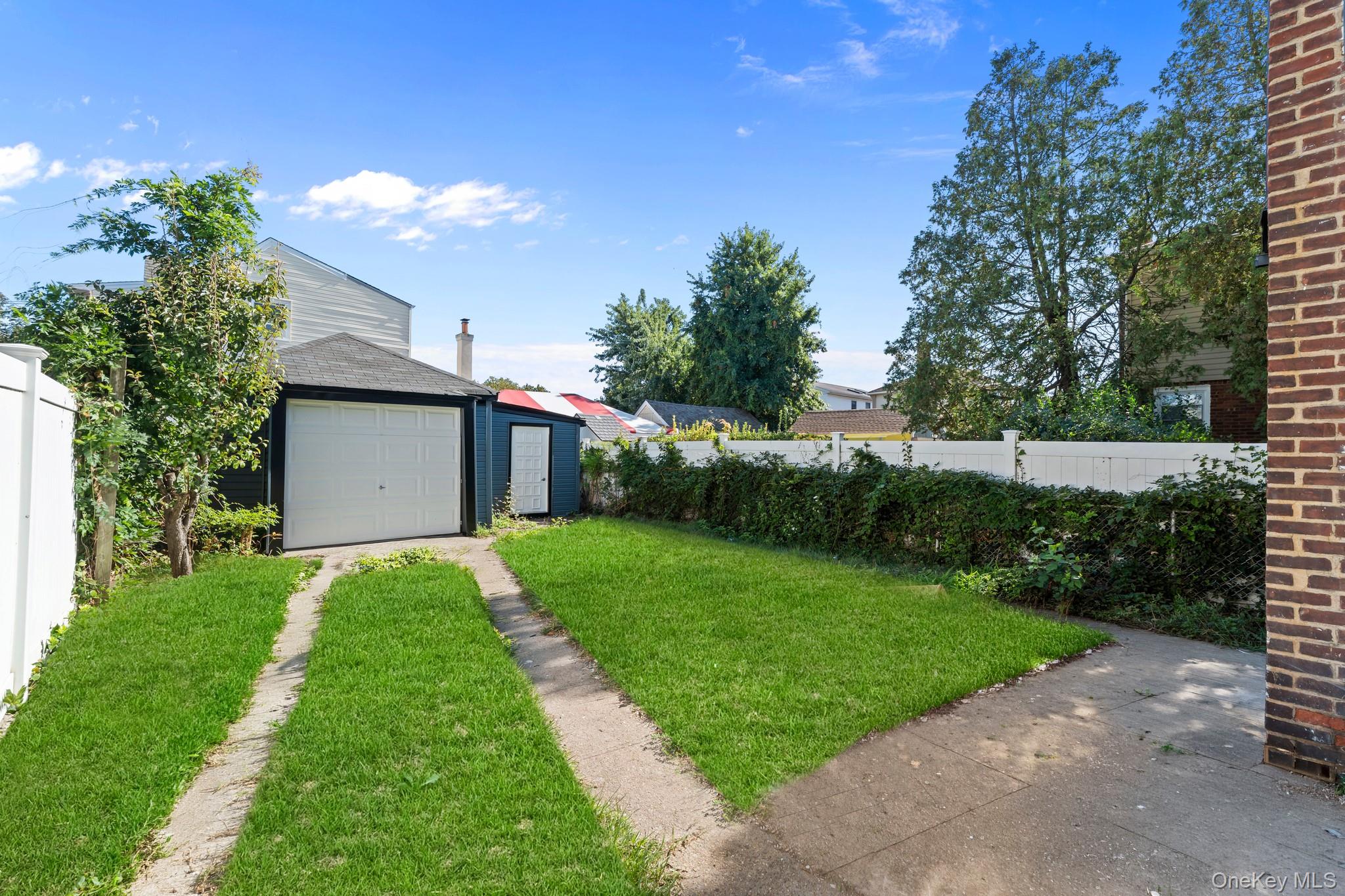 22018 91st Road – For Sale photo 11