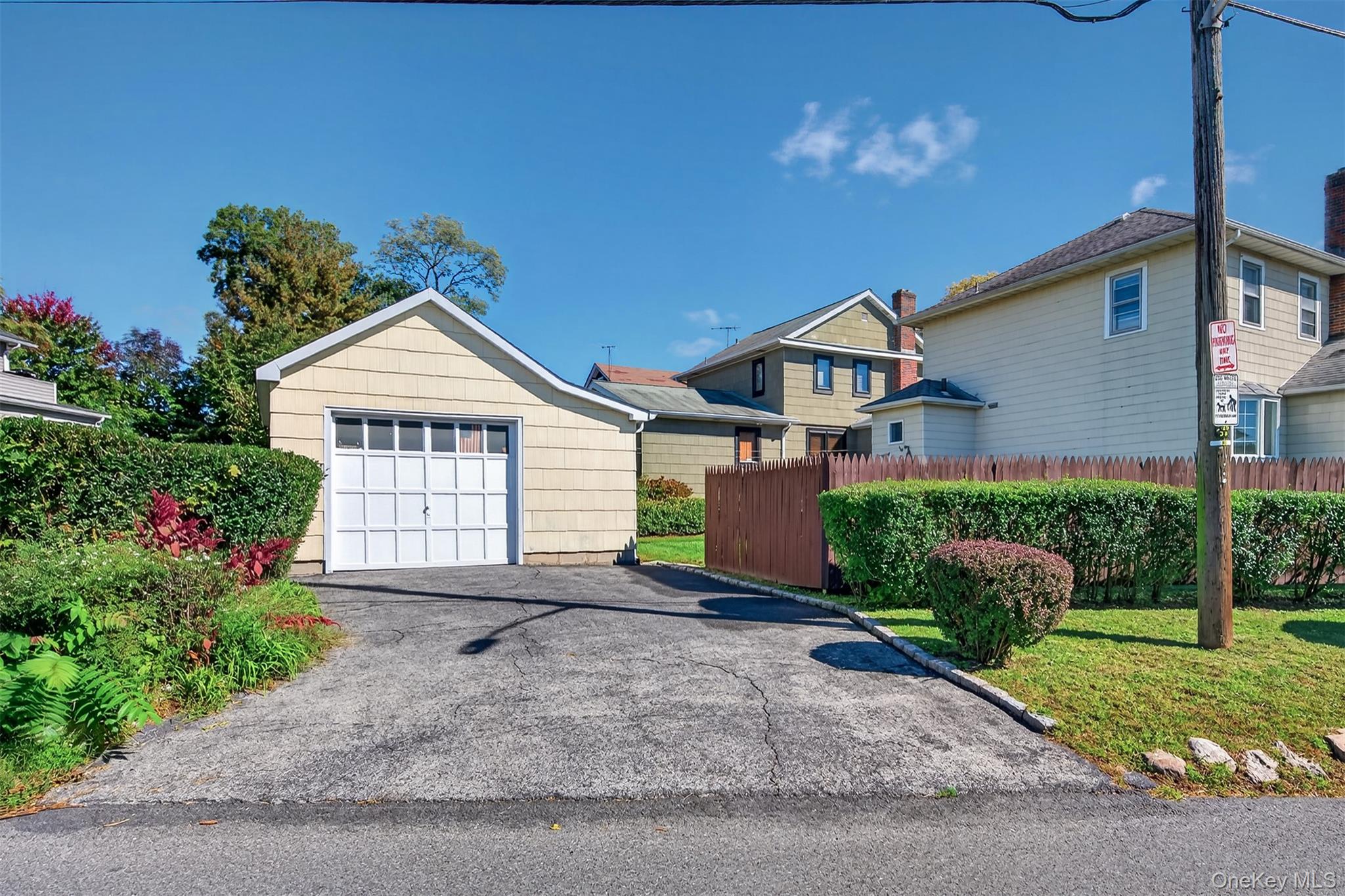 55 Hill Street – For Sale photo 33