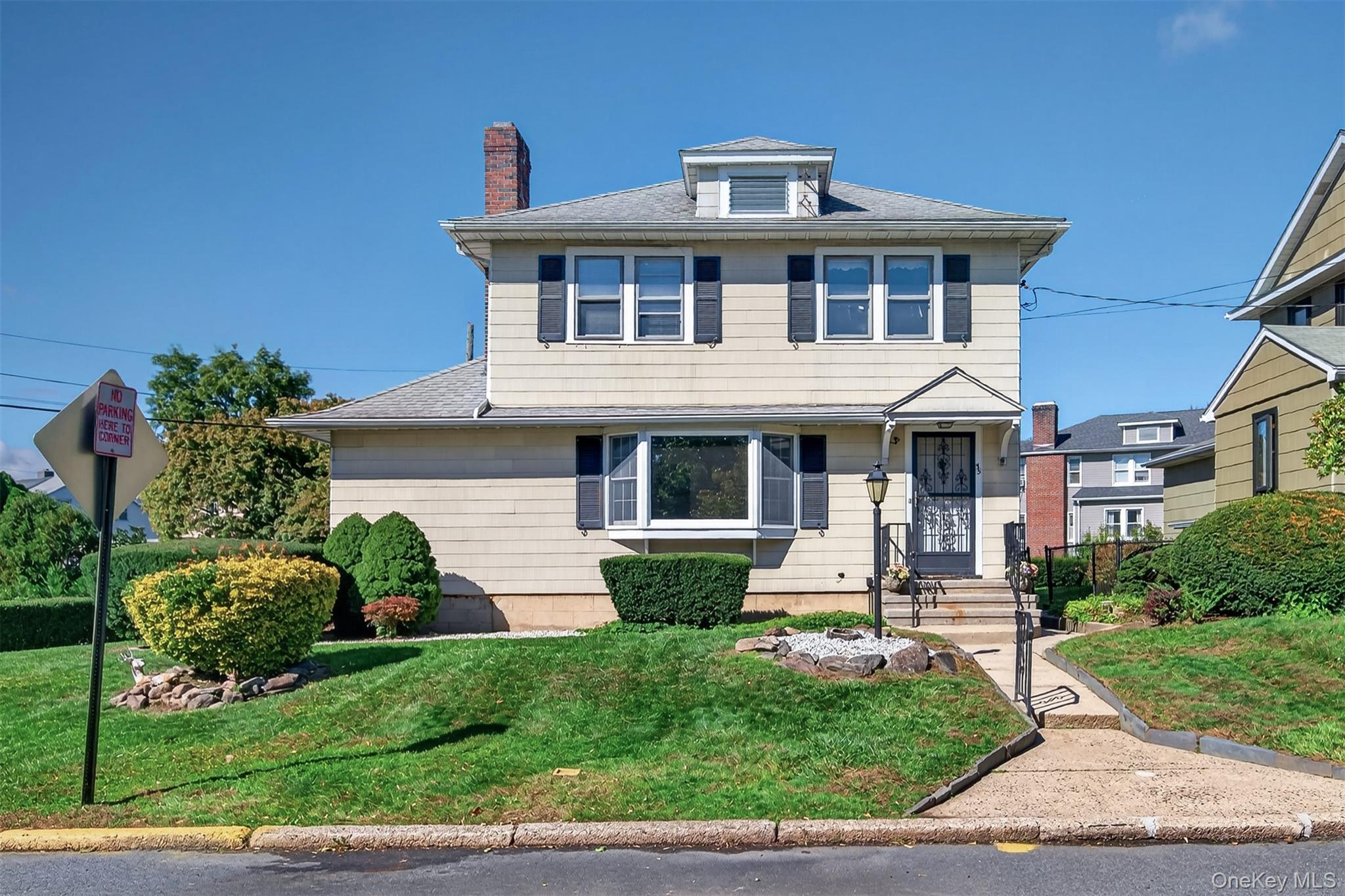 55 Hill Street – For Sale photo 2