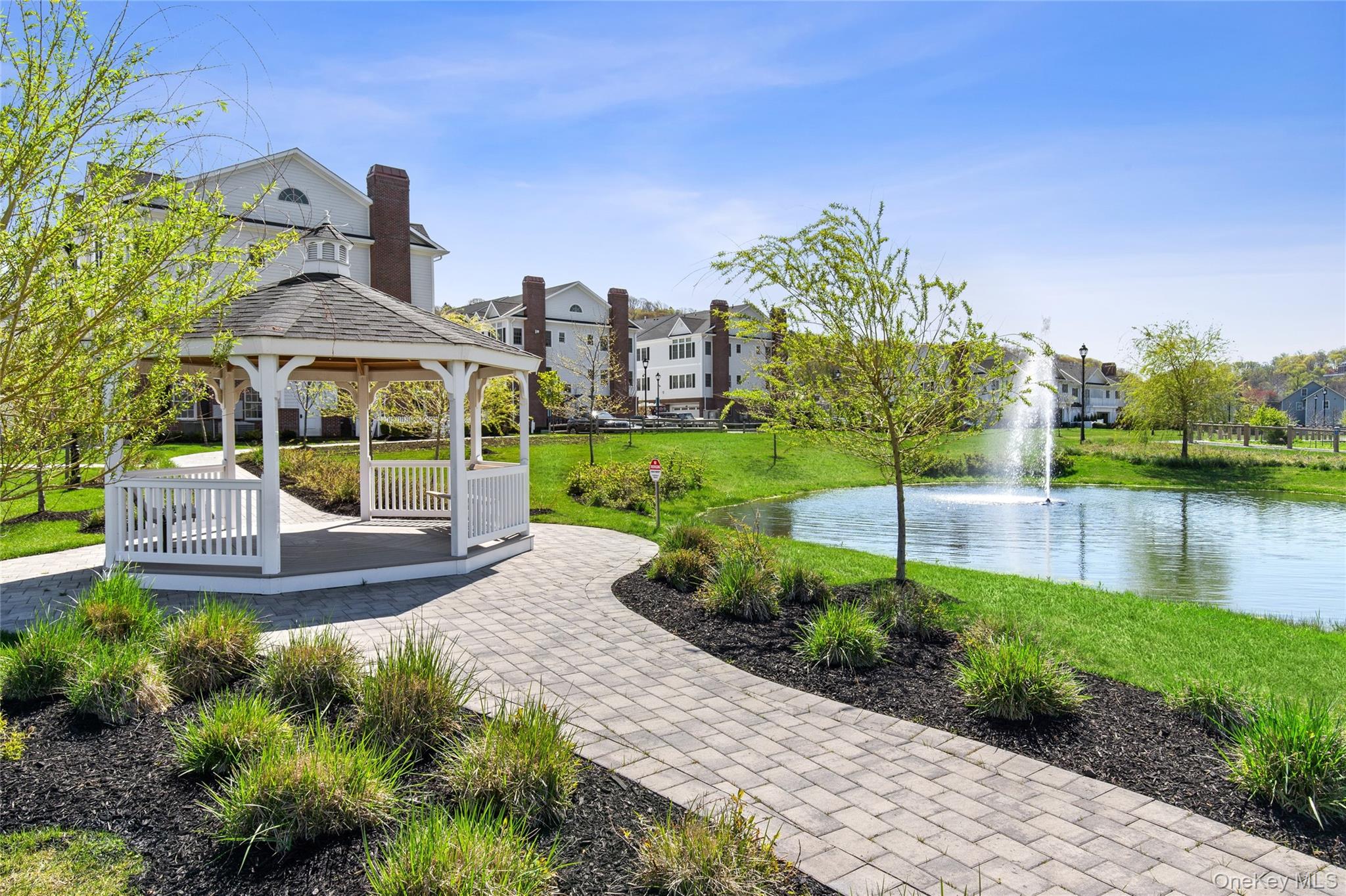 703 Mill Creek N – For Rent photo 3