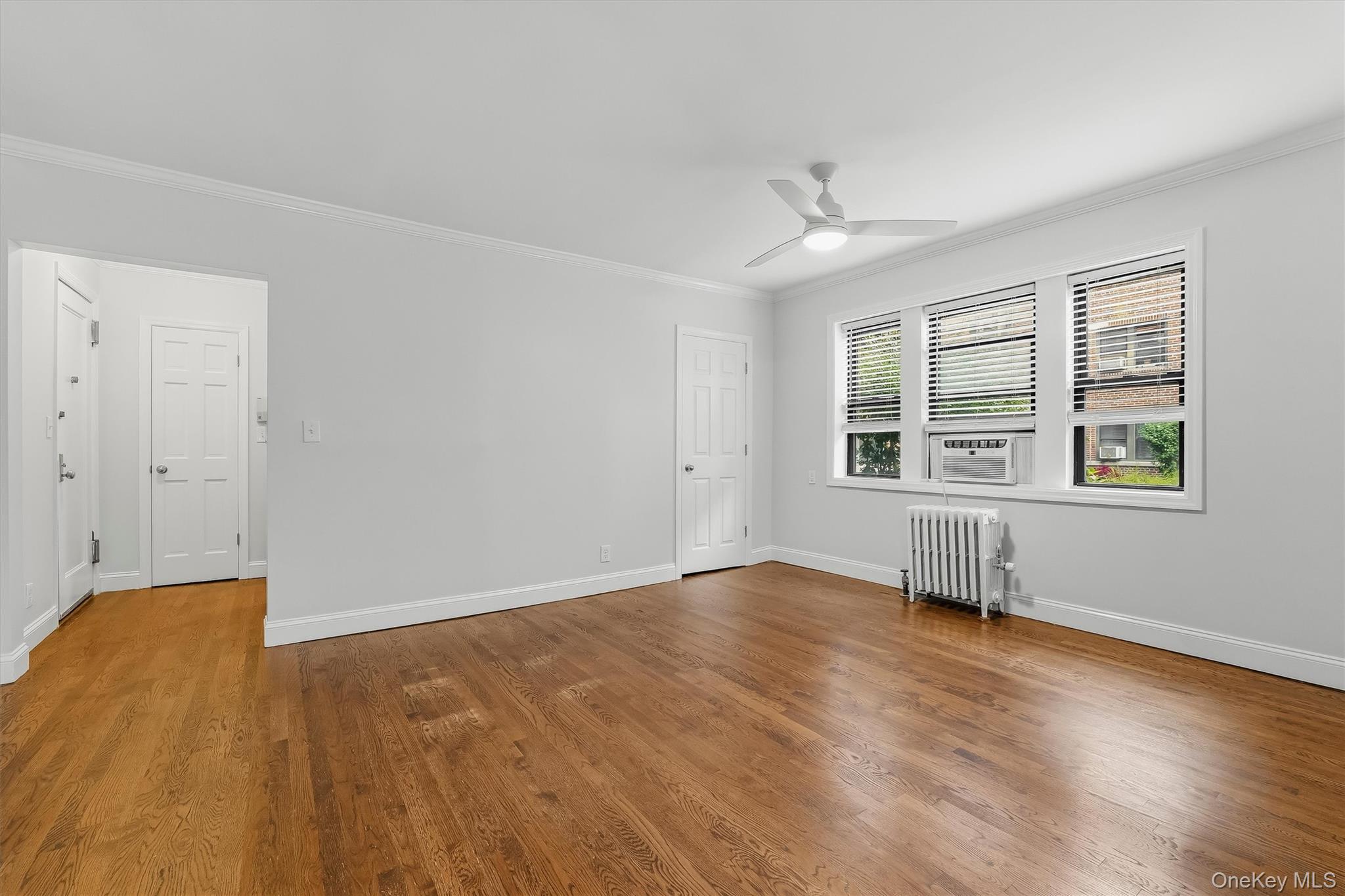 604 Tompkins Alley, Unit B15 photo 5