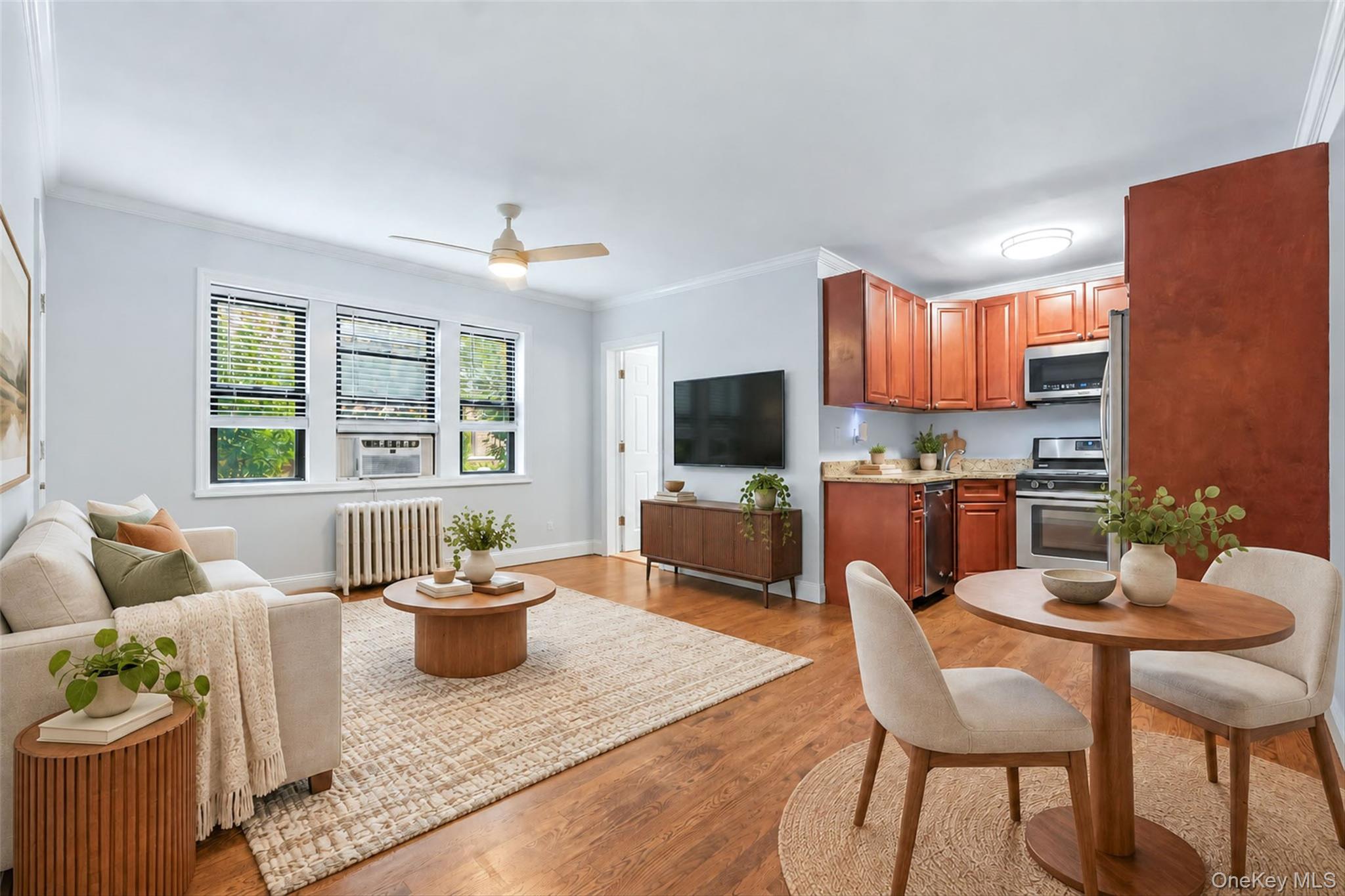 604 Tompkins Alley, Unit B15 photo 4