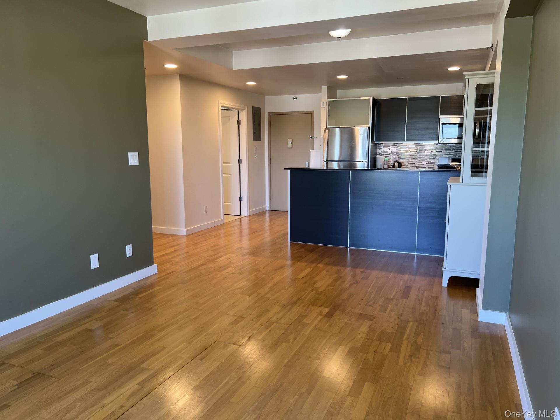 143-20 Hoover Avenue, Unit 603 photo 5