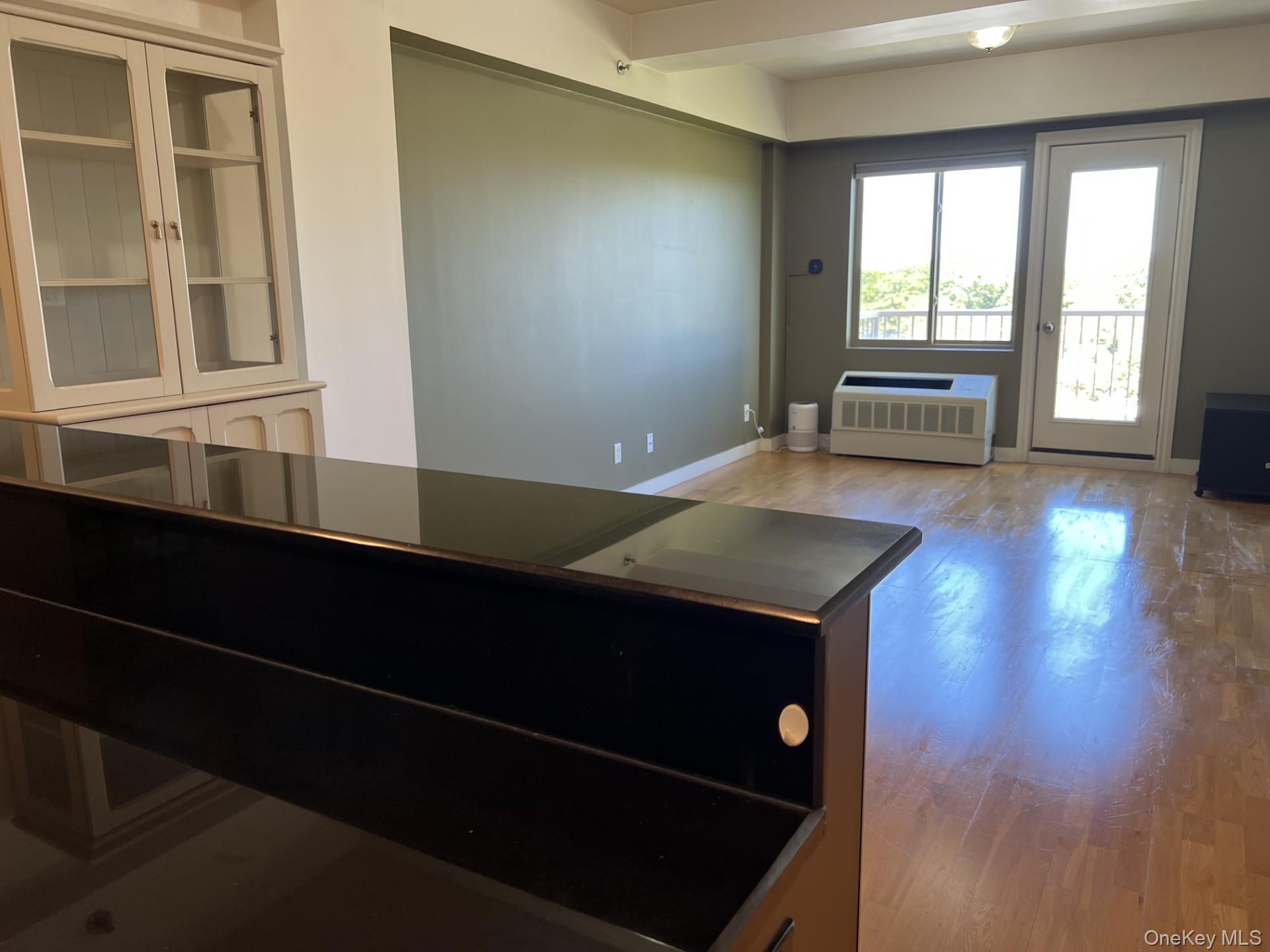 143-20 Hoover Avenue, Unit 603 photo 4