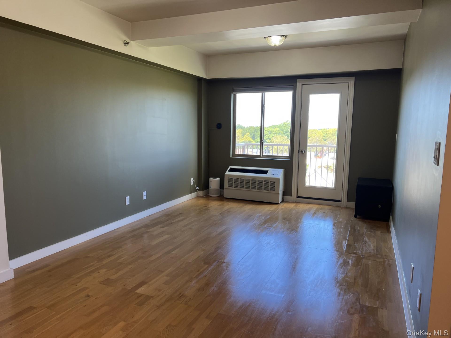 143-20 Hoover Avenue, Unit 603 photo 6