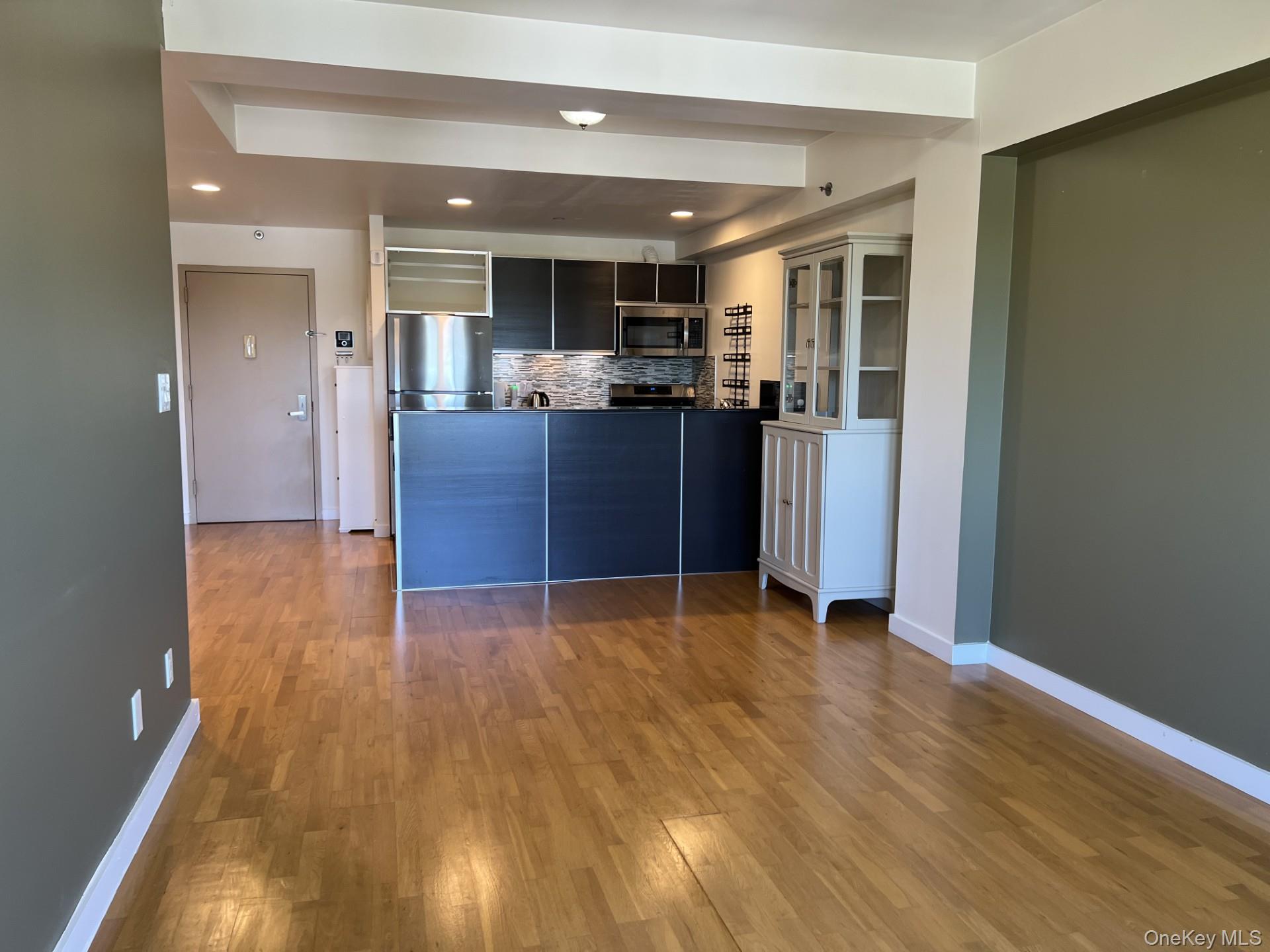 143-20 Hoover Avenue, Unit 603 photo 9