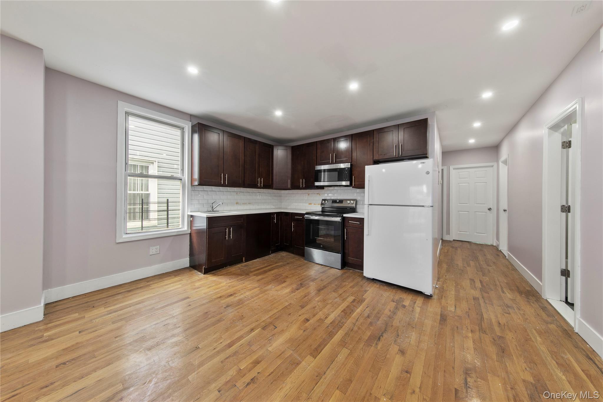 2707 Decatur Avenue – For Sale photo 5