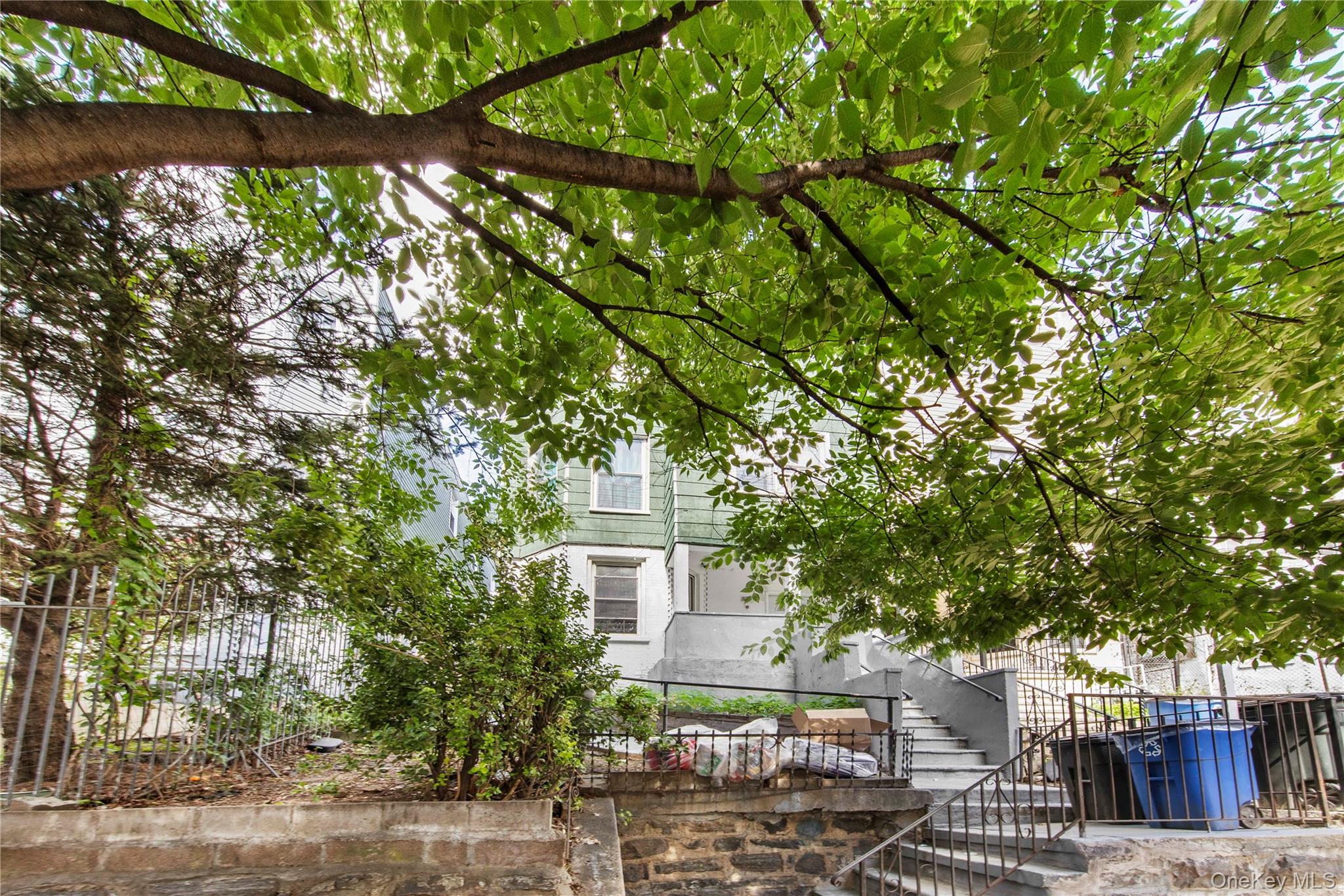 2707 Decatur Avenue – For Sale photo 3