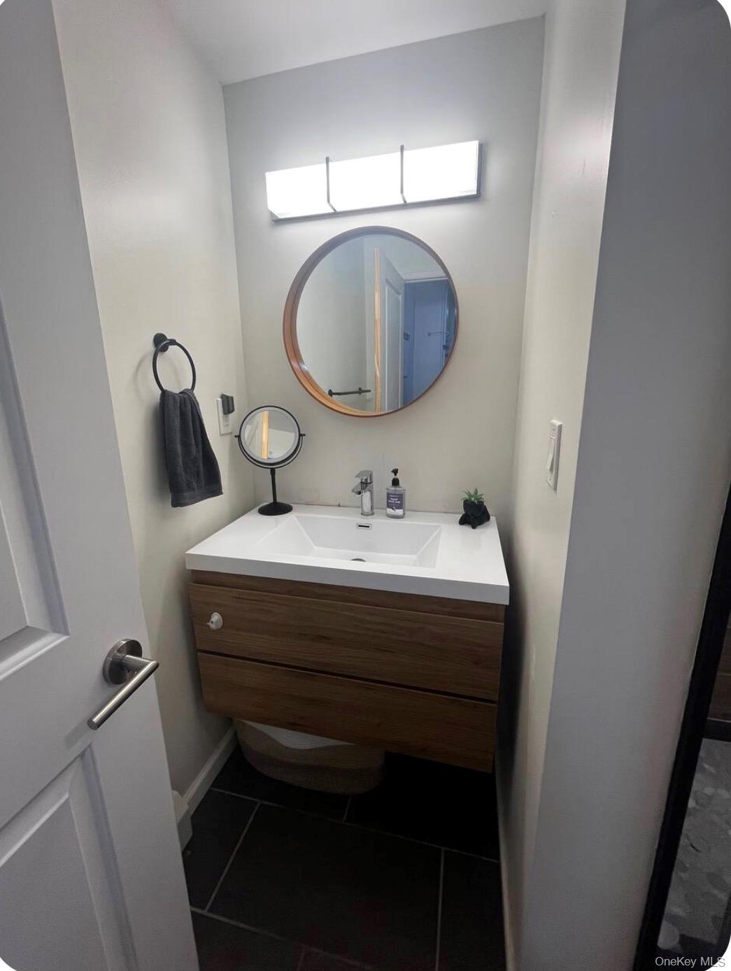 7 Hopper Street – For Sale photo 4