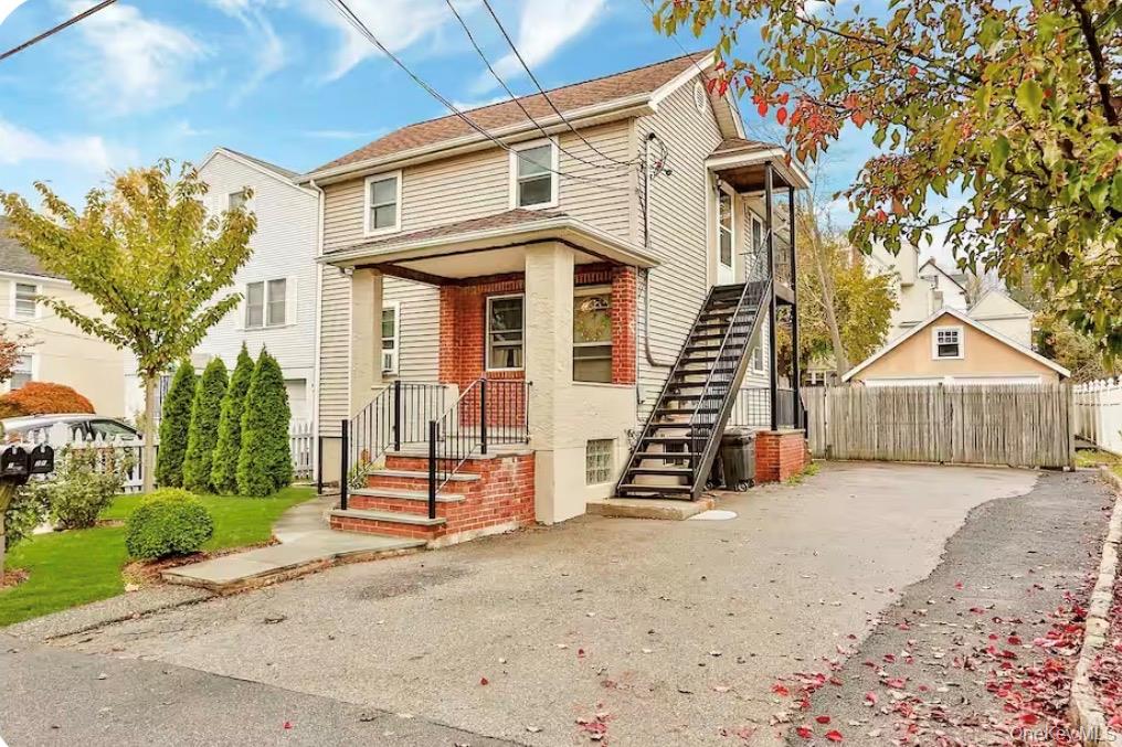7 Hopper Street – For Sale
