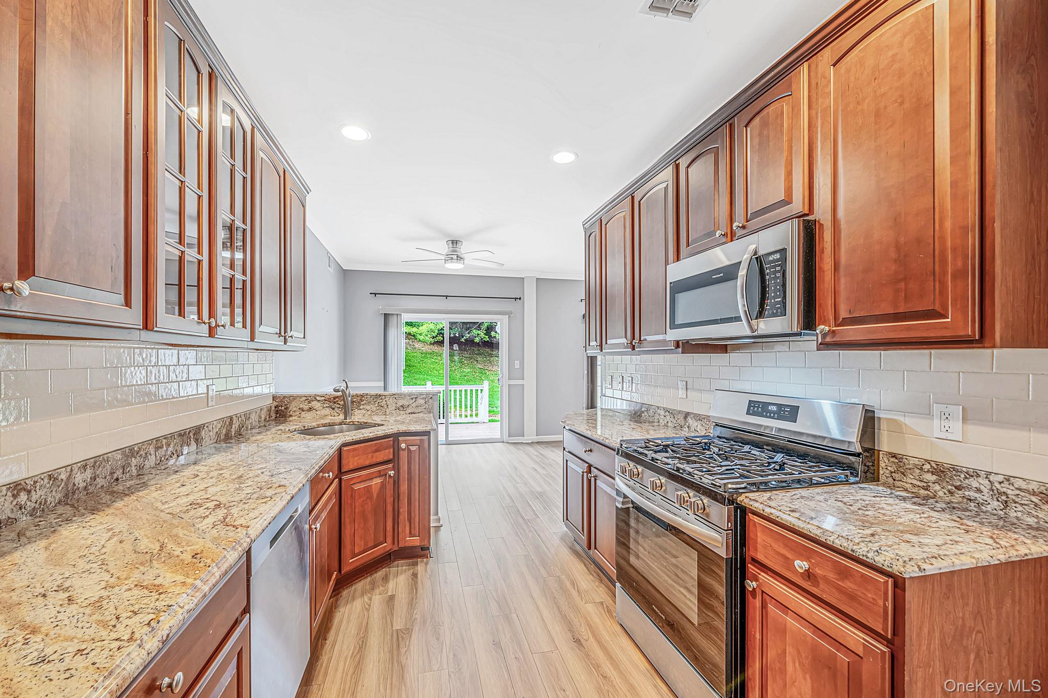 1 Mohannis Way, Unit 1 photo 6