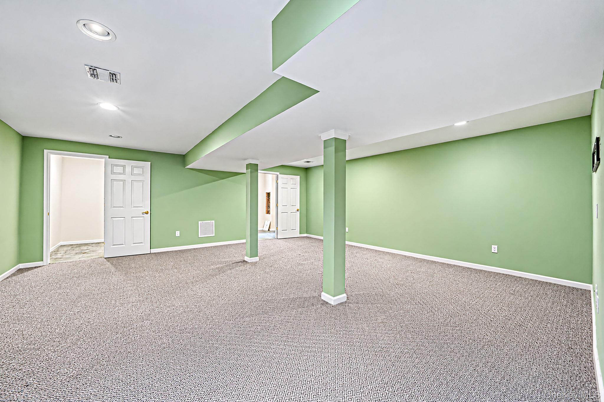 1 Mohannis Way, Unit 1 photo 24