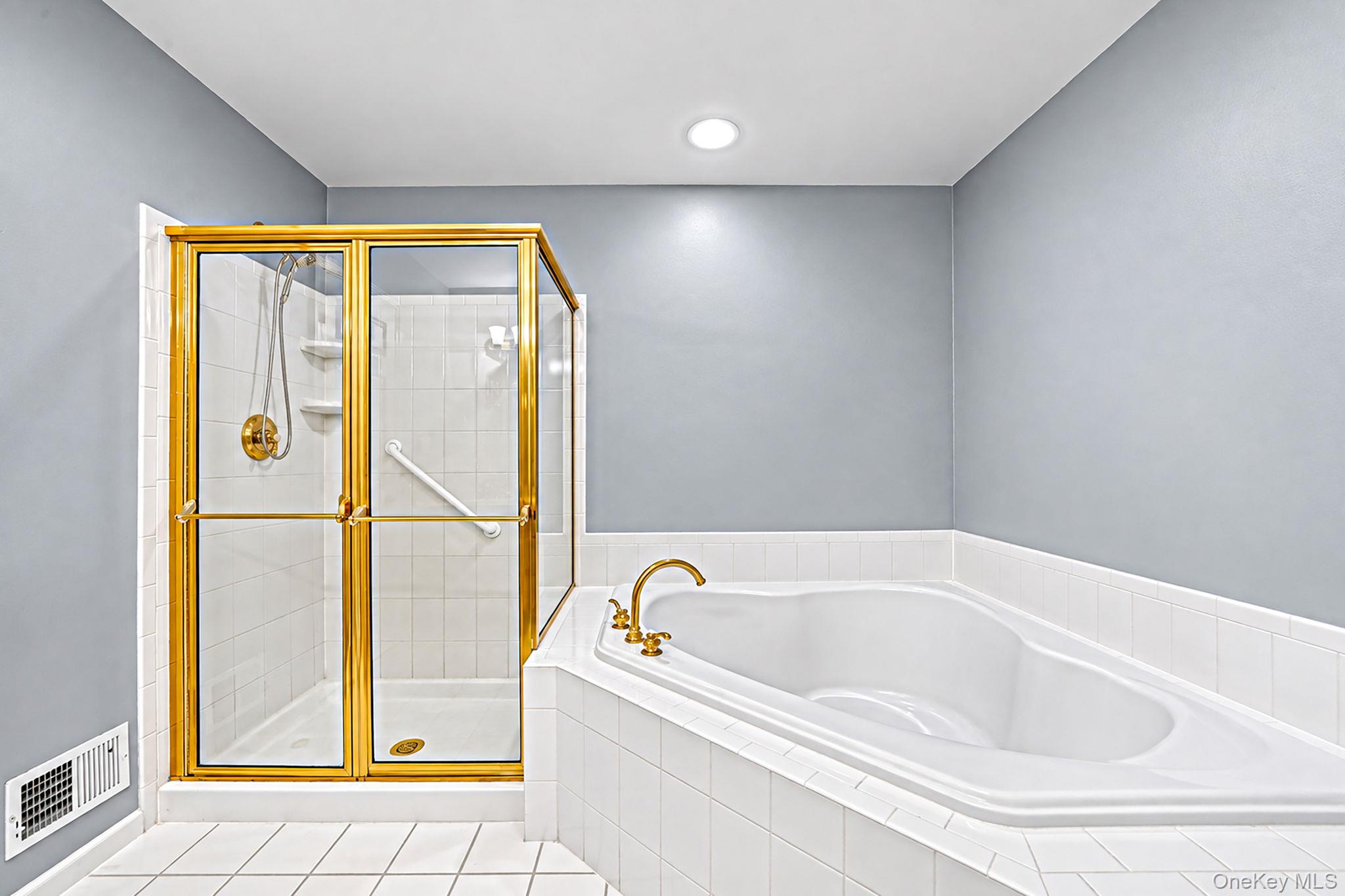 1 Mohannis Way, Unit 1 photo 17