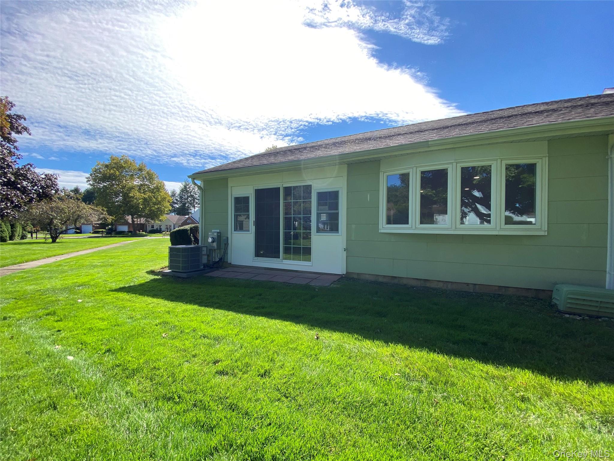 19 Hearthside Drive – For Sale photo 17