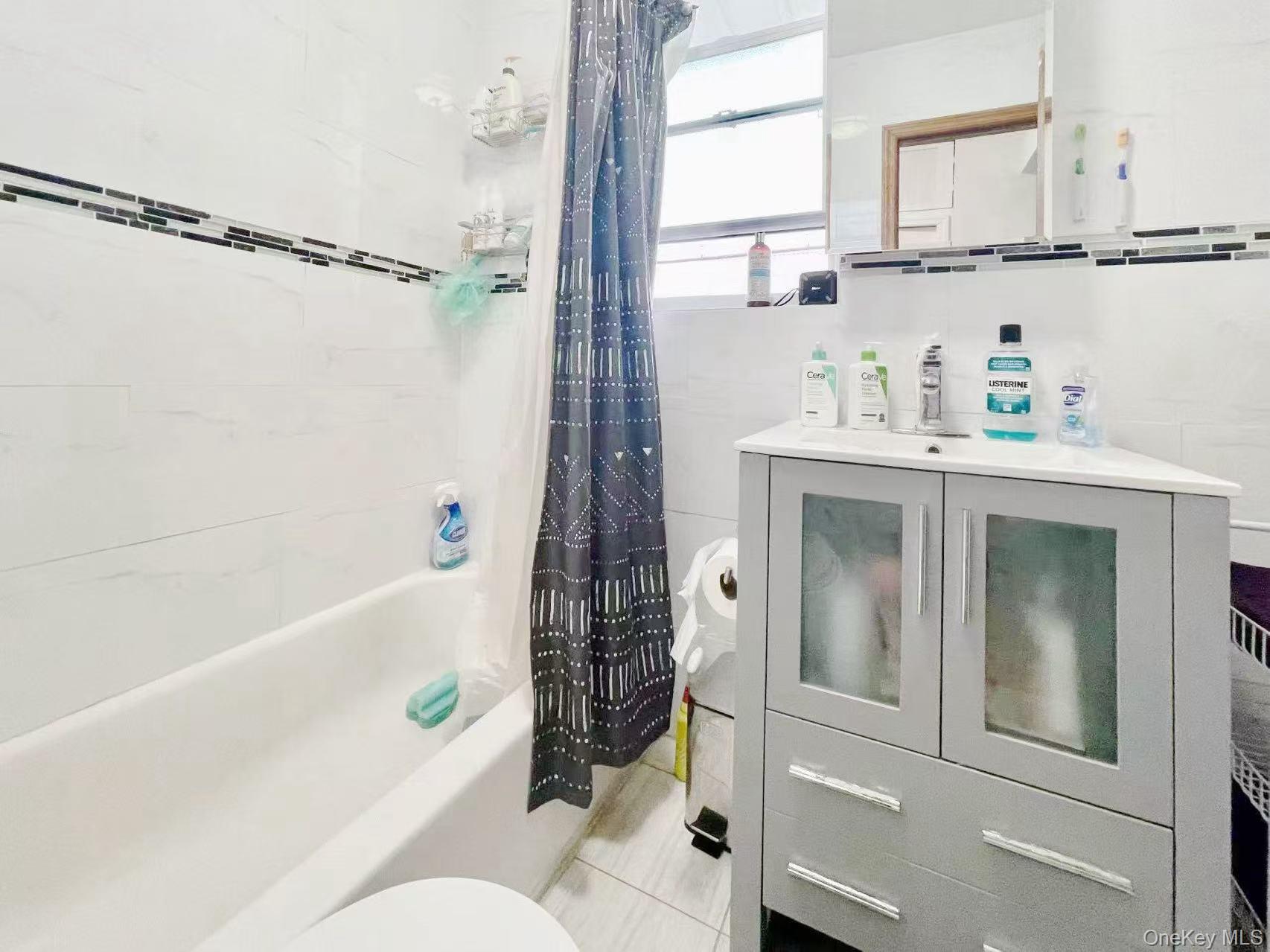 1805 Mulford Avenue – For Sale photo 8