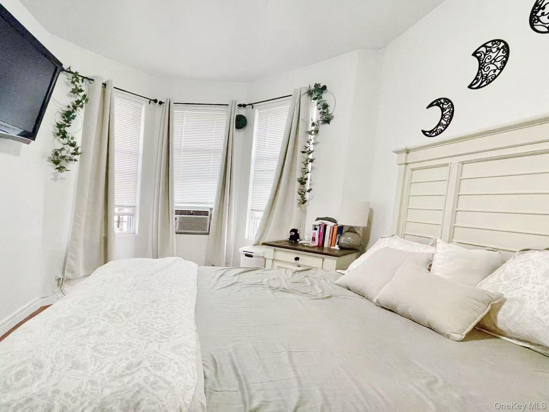 1805 Mulford Avenue – For Sale photo 7