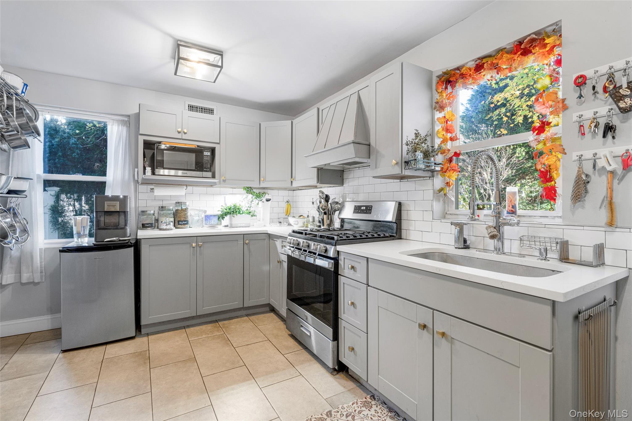 330 First Avenue – For Rent photo 10