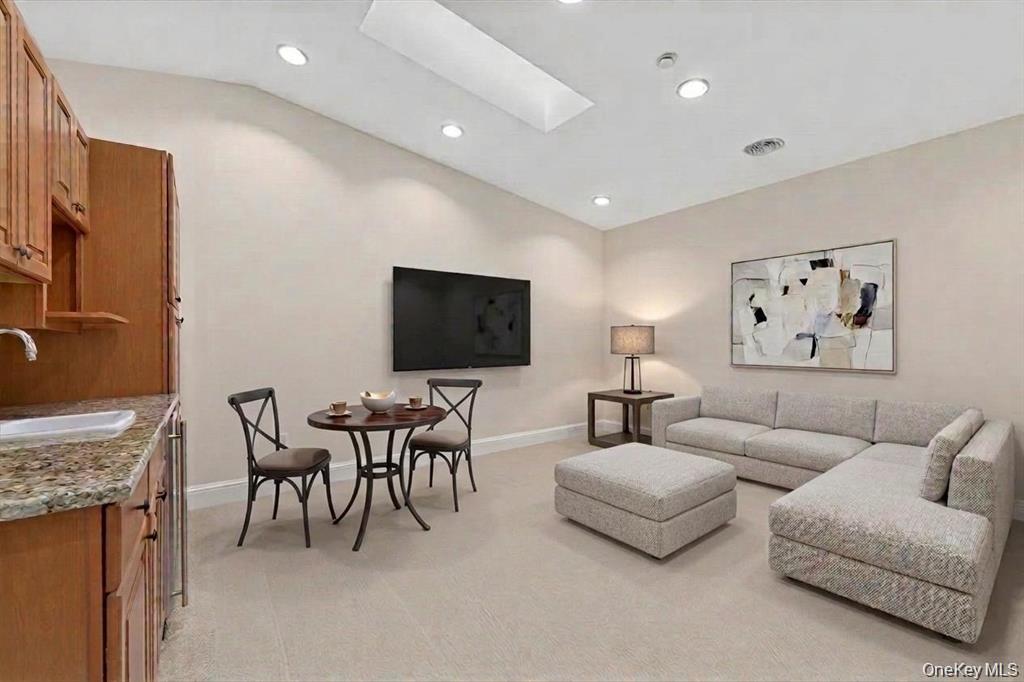 3 Harbor Pointe Drive – For Sale photo 29