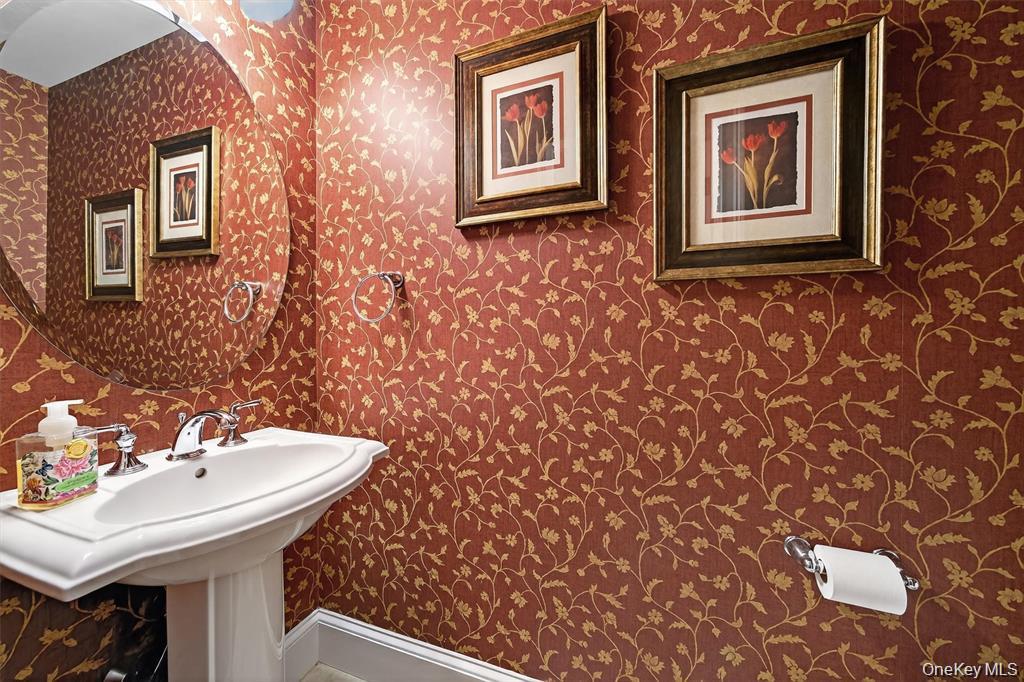 3 Harbor Pointe Drive – For Sale photo 20