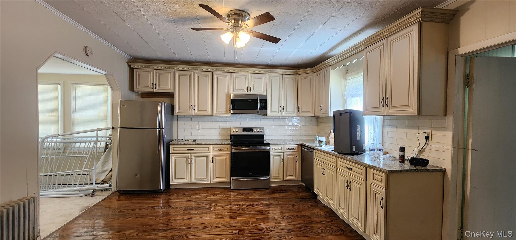 9 Babylon Road – For Sale photo 13