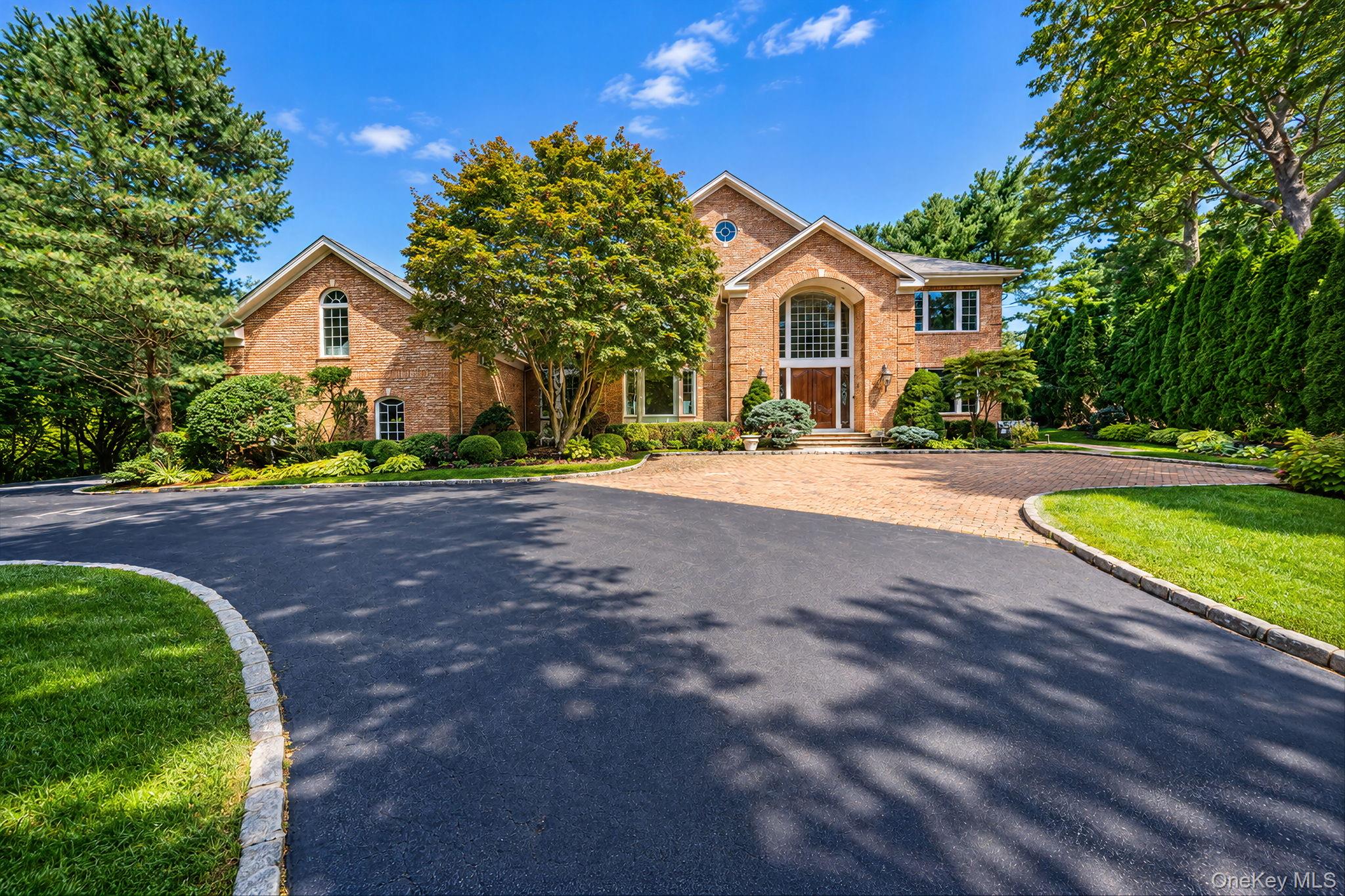 19 Cobblestone Court – For Sale
