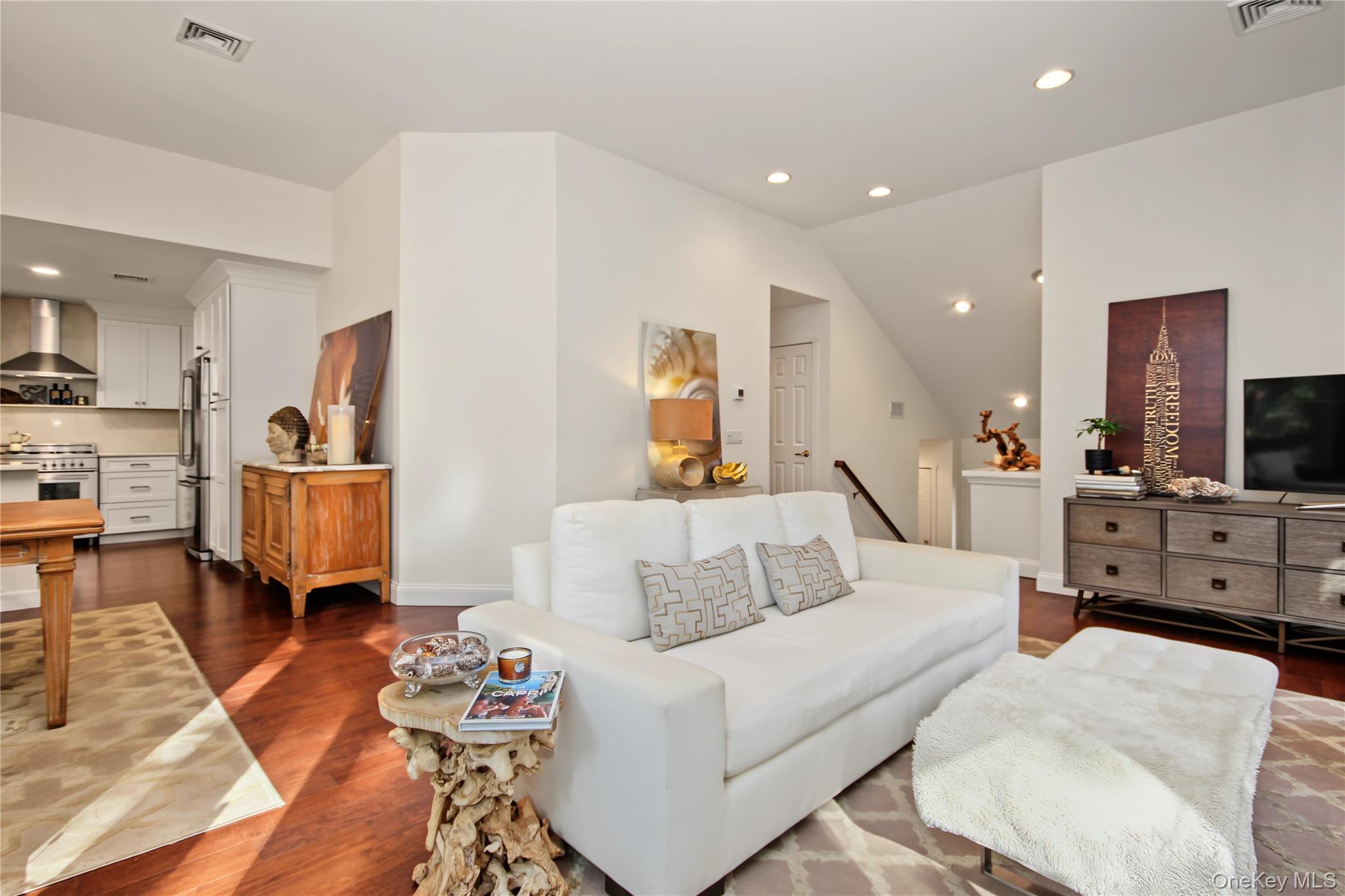 812 Heritage Hills, Unit A photo 8