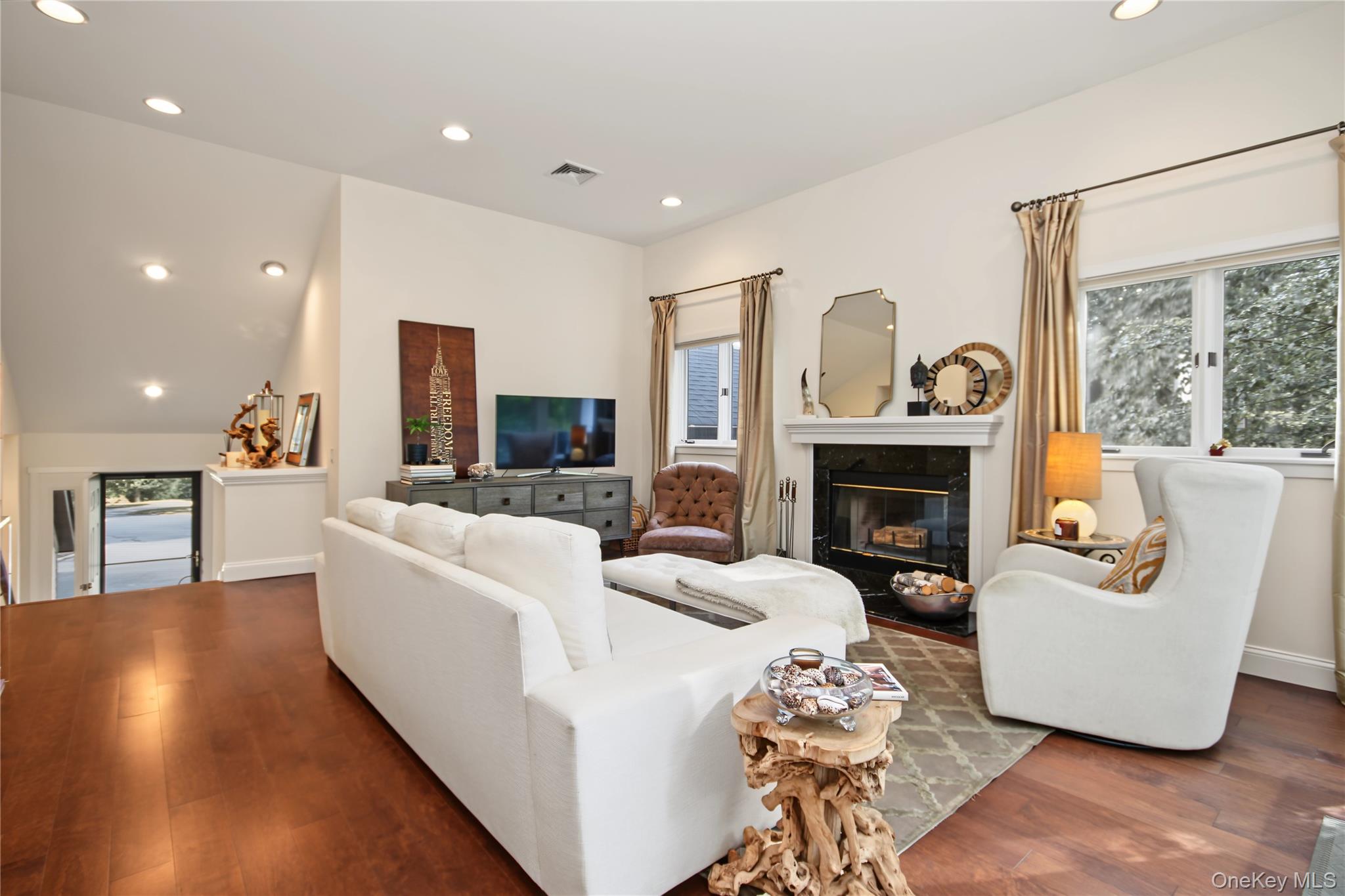 812 Heritage Hills, Unit A photo 7