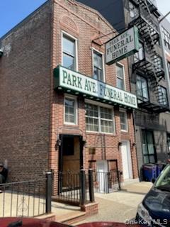 121 Park Avenue – For Sale