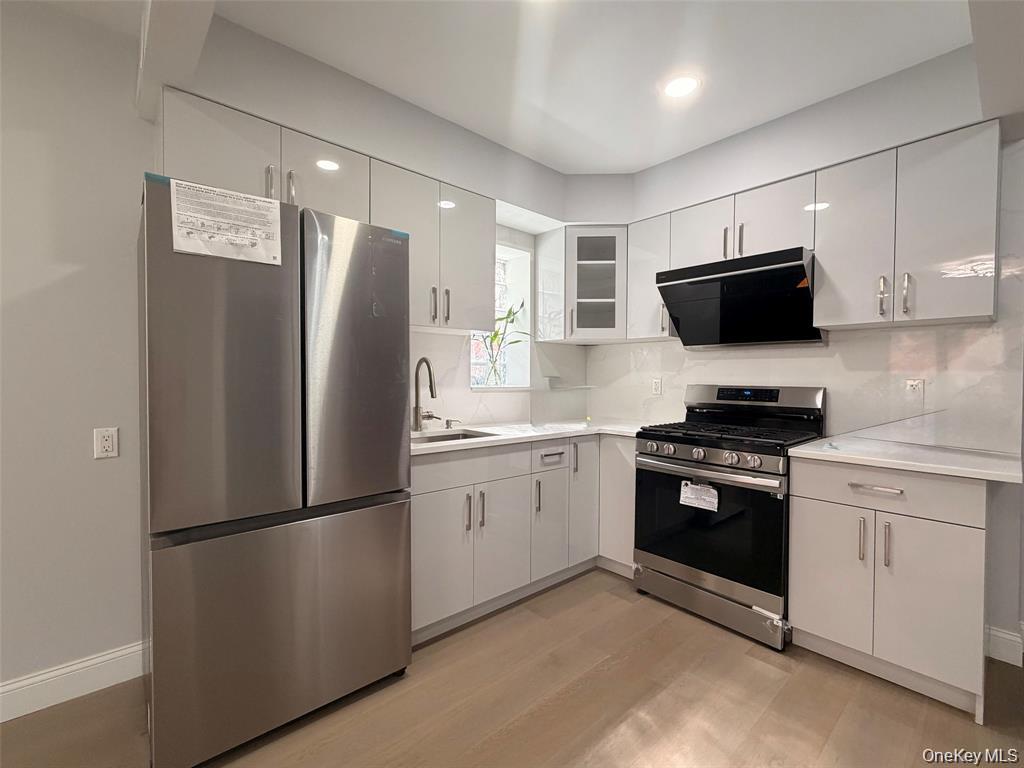 132-25 41 Avenue, Unit 4B photo 6