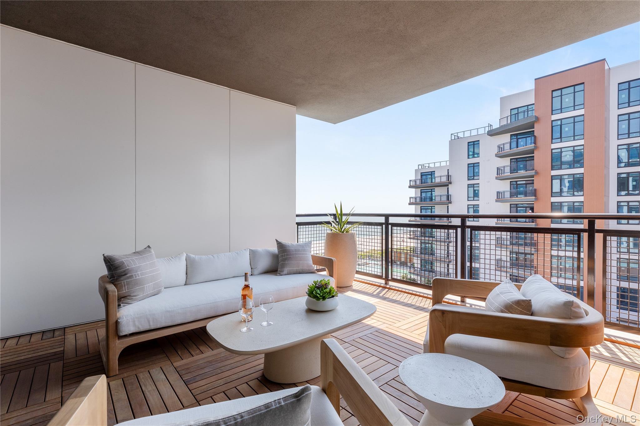 140 Boardwalk, Unit PH6 B photo 21