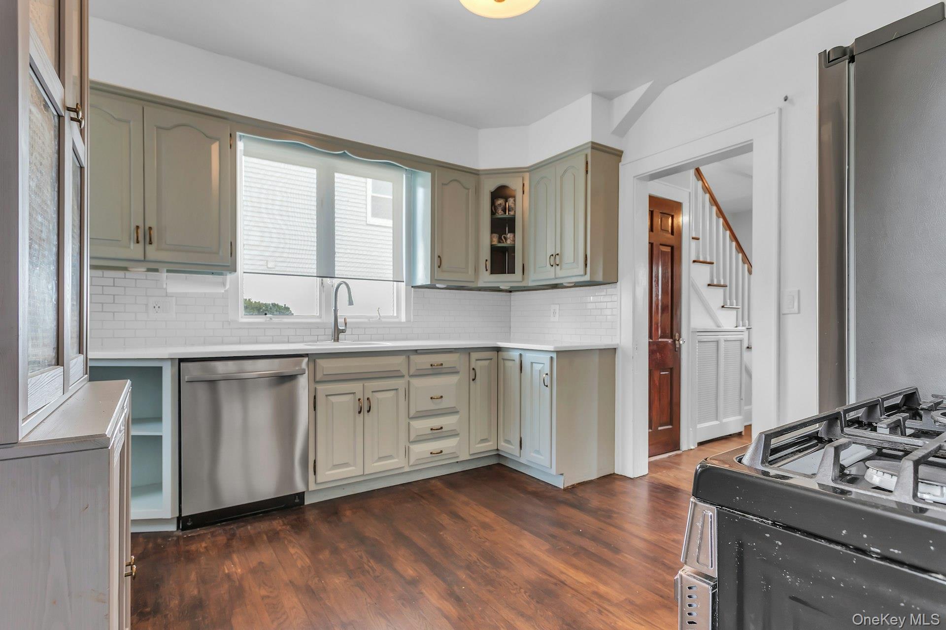 42 Nassau Avenue – For Sale photo 16