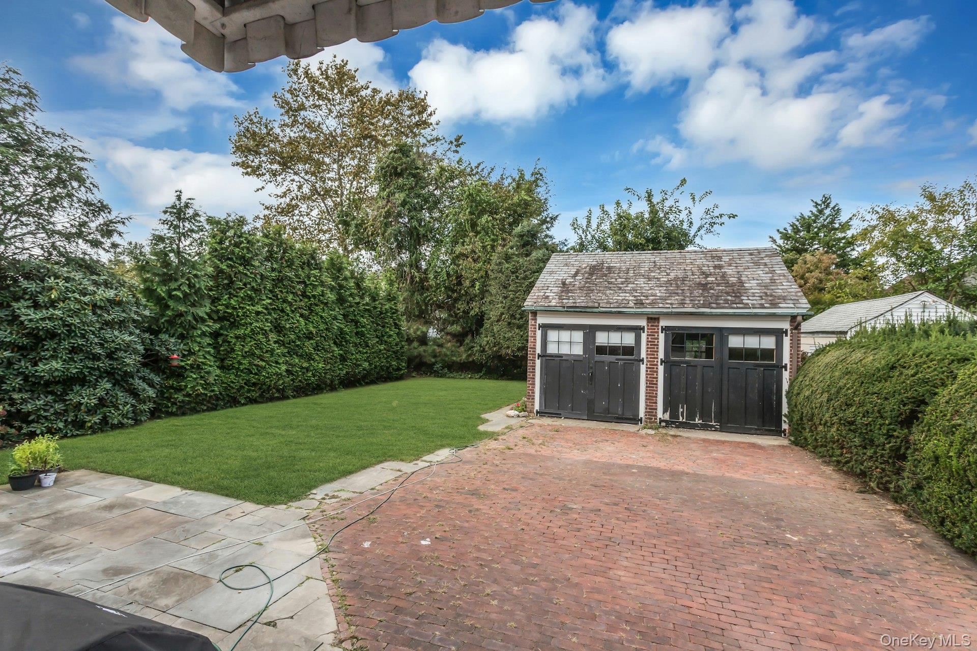 42 Nassau Avenue – For Sale photo 32