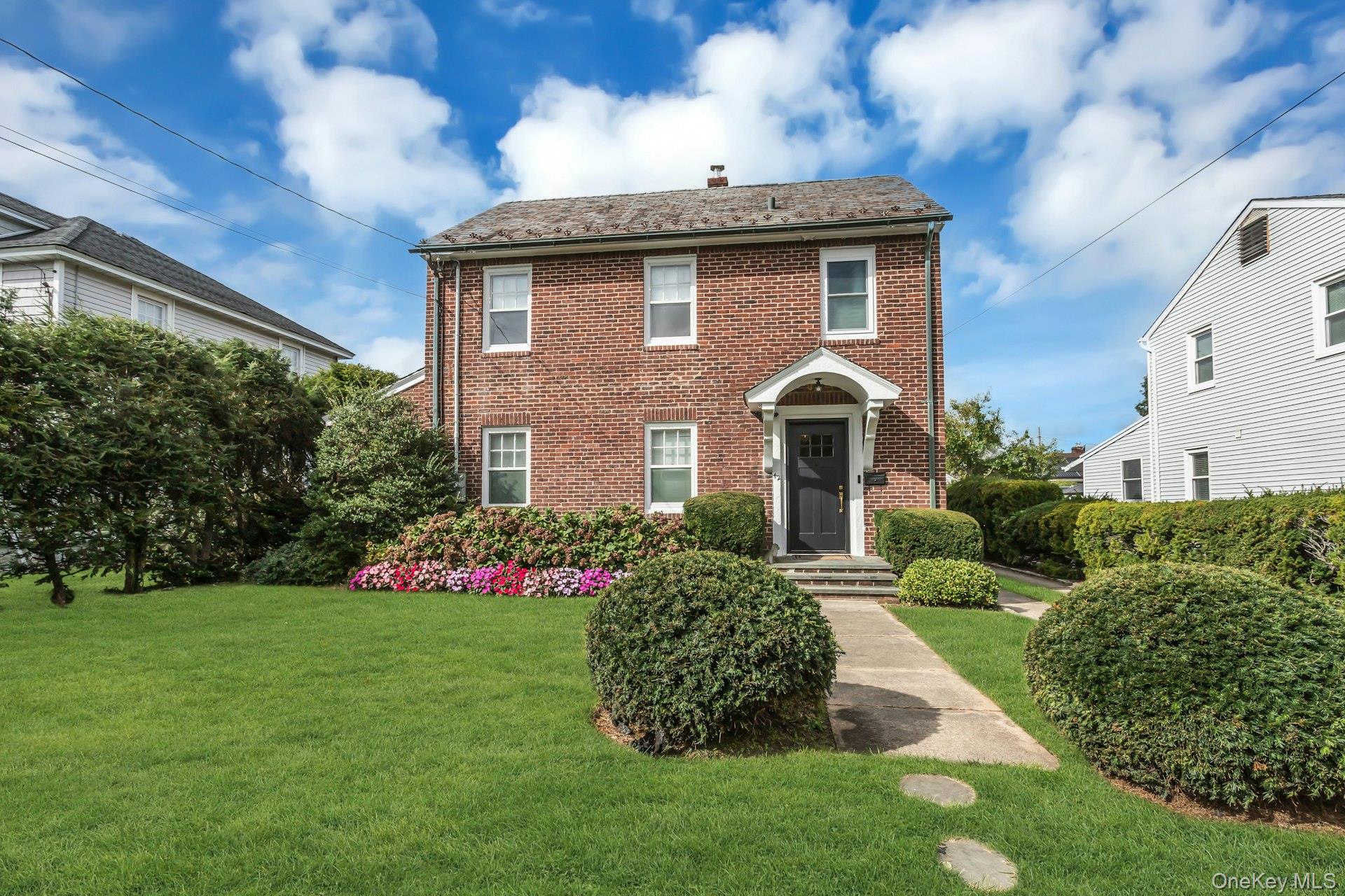 42 Nassau Avenue – For Sale