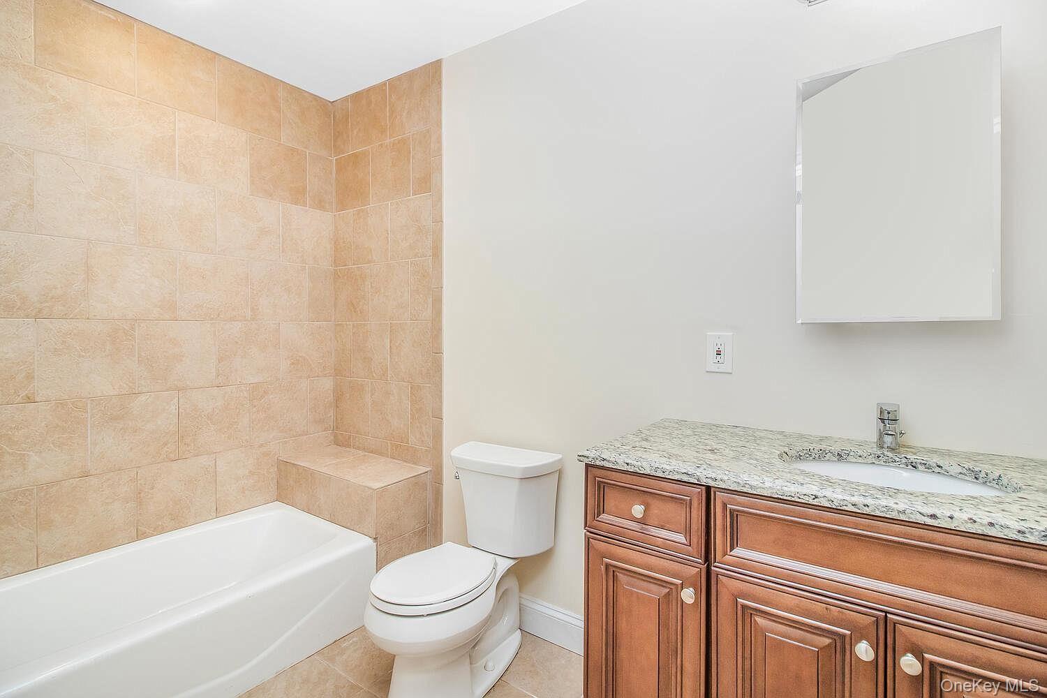 18 Via Trenta Court – For Rent photo 23
